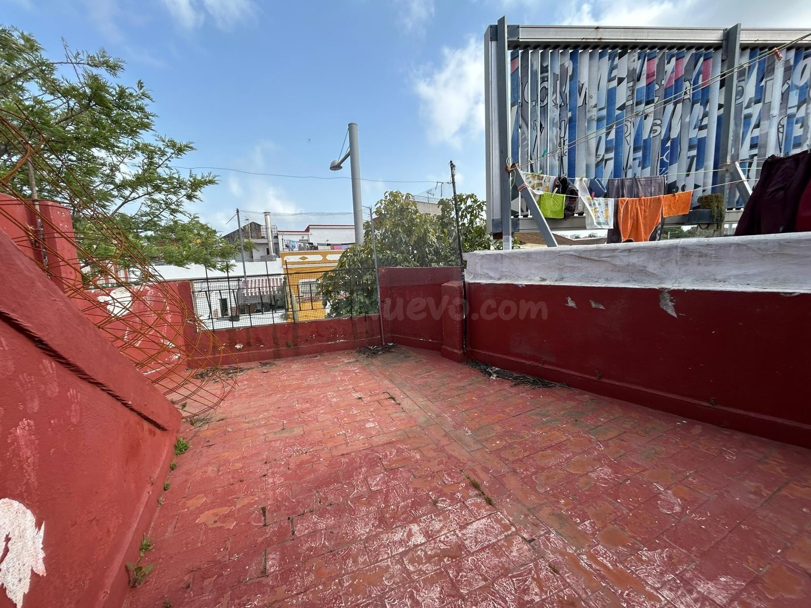 CASA PARA REFORMAR CON TERRAZA Y TORREÓN EN SALADILLO – LA PIÑERA, ALGECIRAS