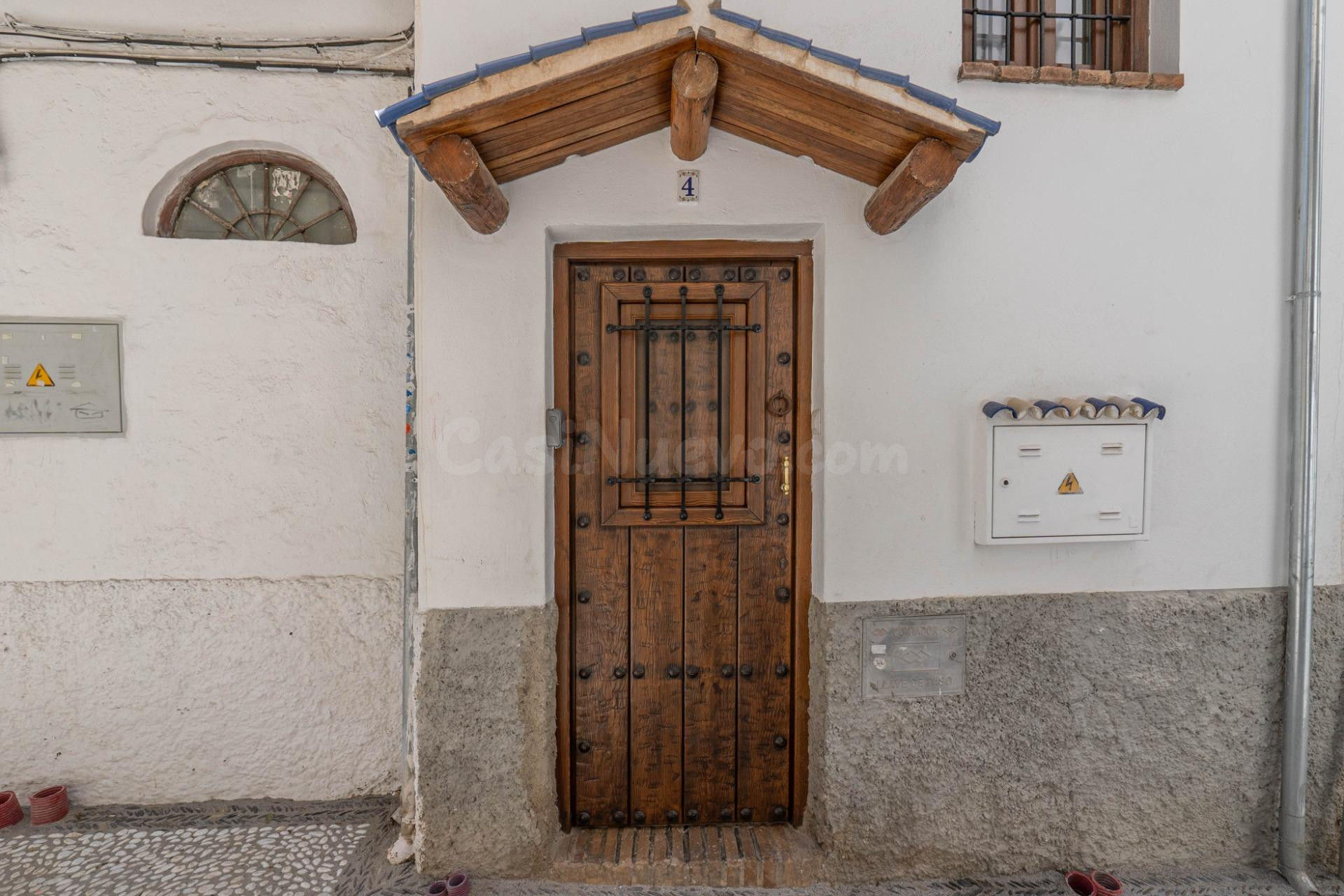 Espectacular casa con vistas directas a la Alhambra y Licencia Turística Activa en el Albaicín - foto 4