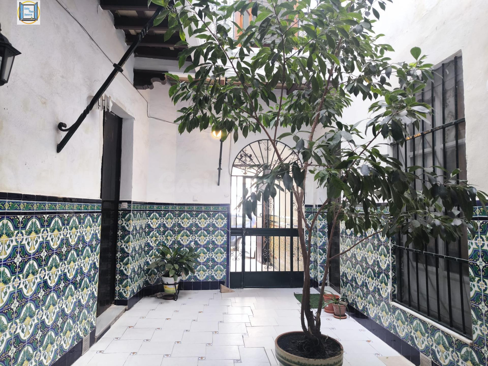EDIFICIO EN VENTA EN EL PUERTO DE SANTA MARÍA (CÁDIZ)