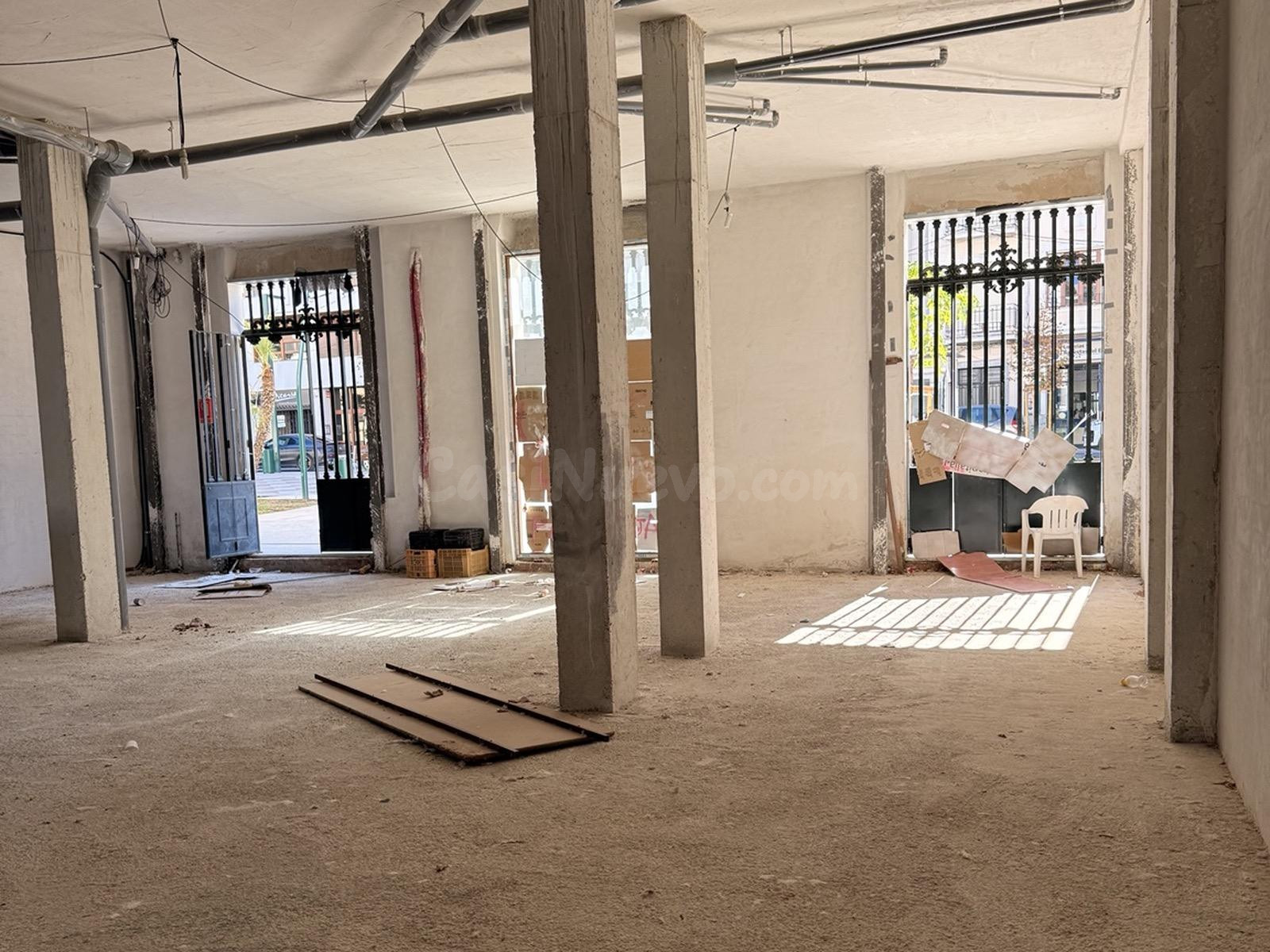 LOCAL COMERCIAL EN PLENO CENTRO DE ONTINYENT | PLAZA DE LA CONCEPCIÓN - foto 3