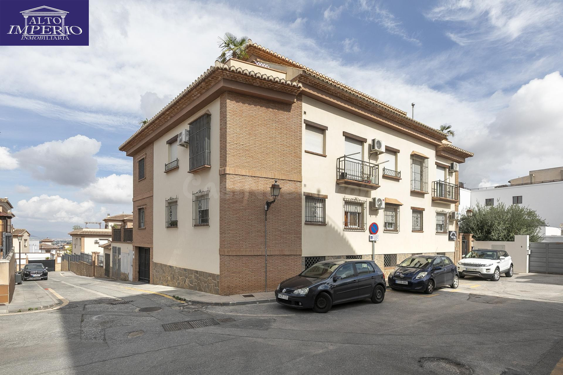 Ático en venta en La Zubia