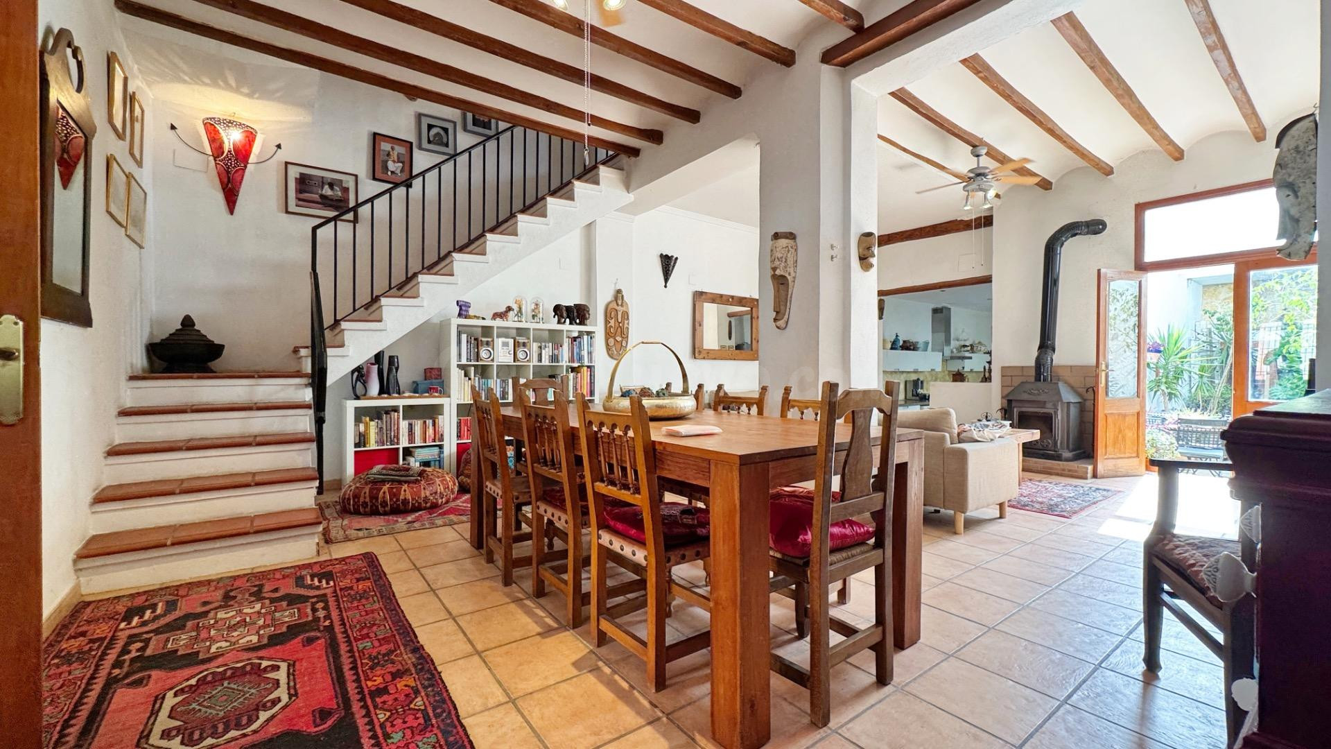 Casa de Pueblo 6 habitaciones 255m² en venta - Comunidad val