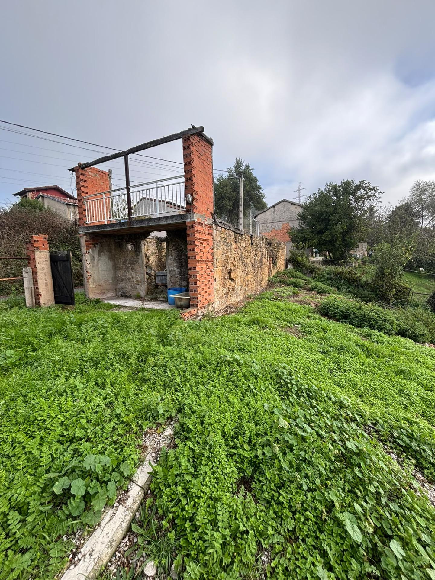 SE VENDE SOLAR EN LANGREO (ASTURIAS) - foto 2
