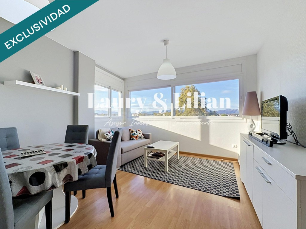 Oportunidad en Empuriabrava: apartamento de 2 dormitorios.