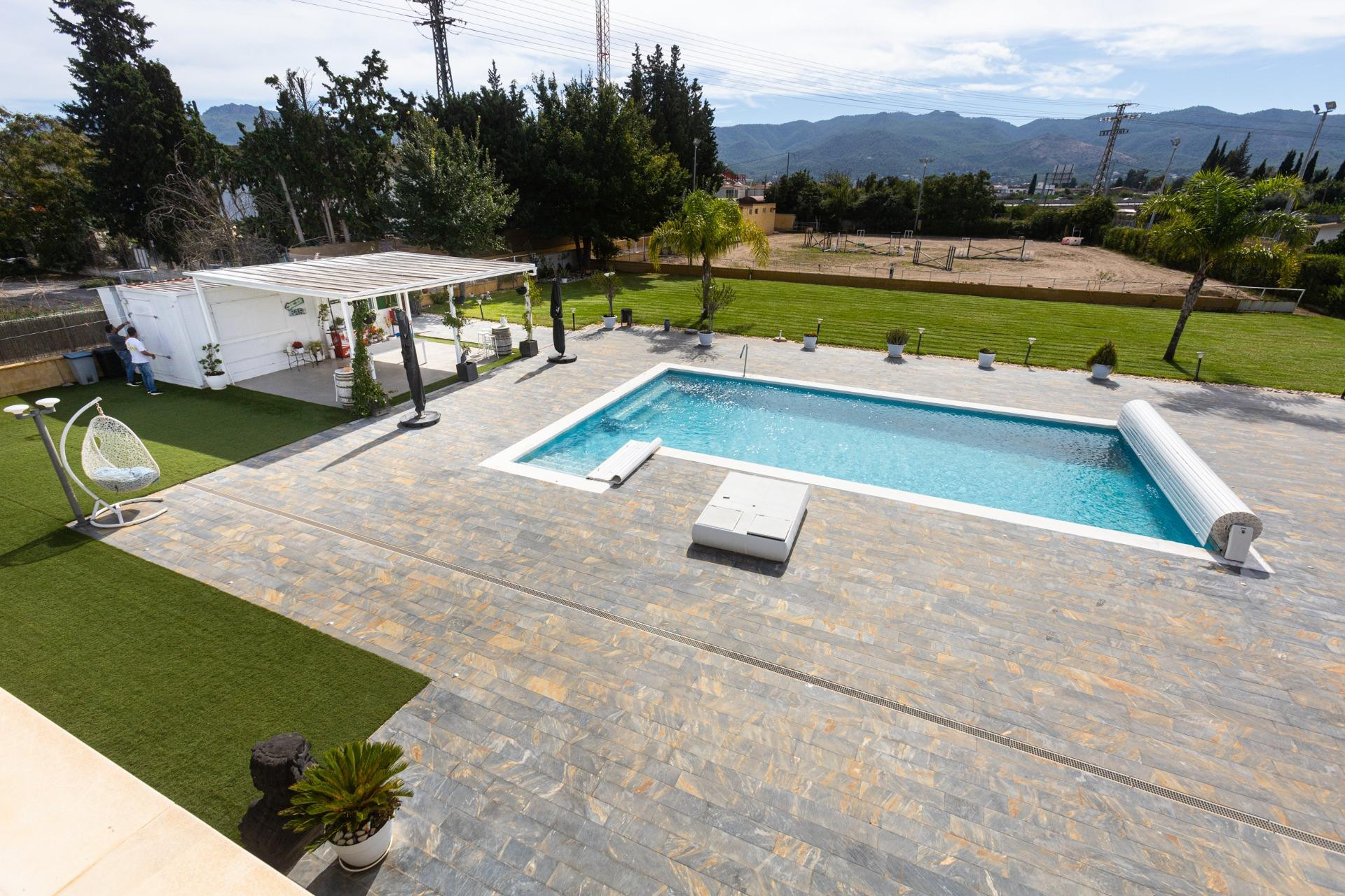 Exclusiva Villa de Lujo en  carretera santa catalina con est - foto 2
