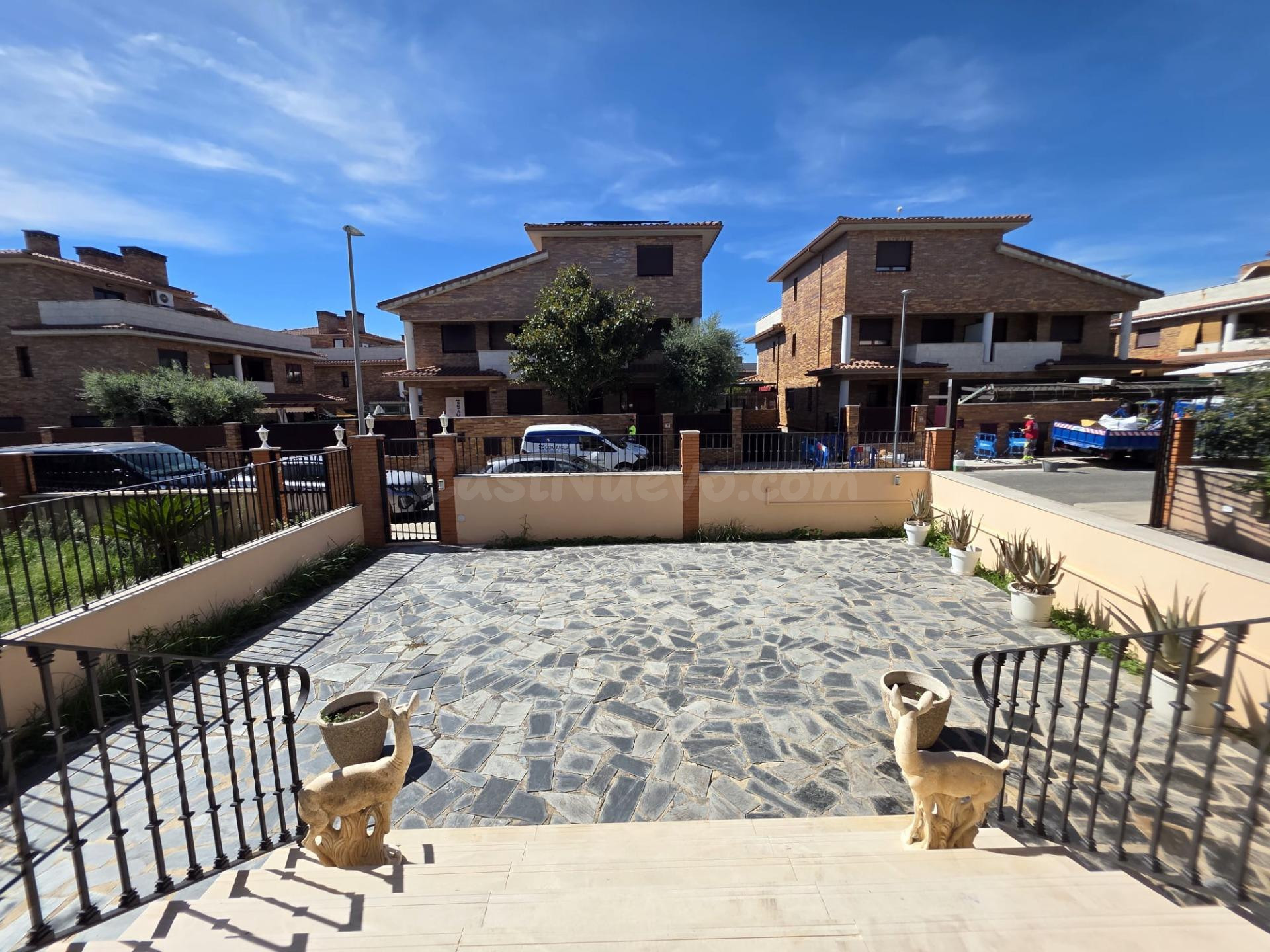 CASA ADOSADA DE 6 habitaciones EN VILAFORTUNY - foto 3