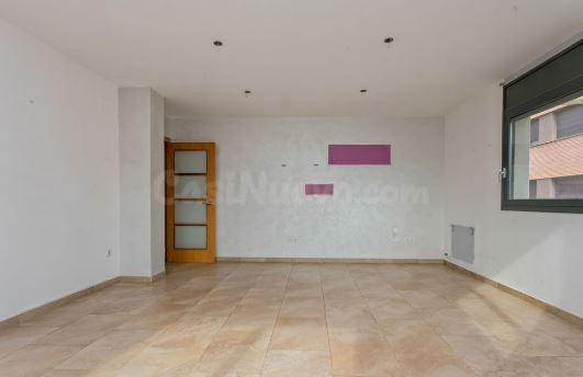 Llum, confort i excel·lent connexió: el teu nou habitatge a 