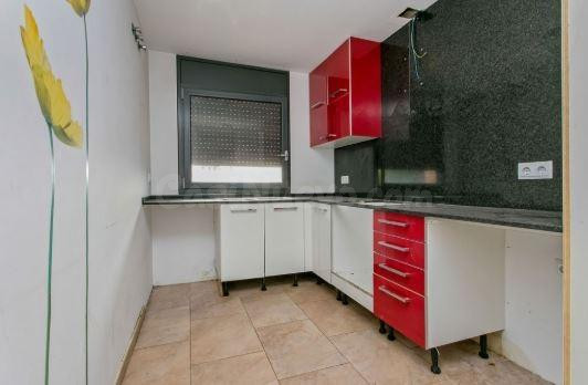 Llum, confort i excel·lent connexió: el teu nou habitatge a  - foto 3