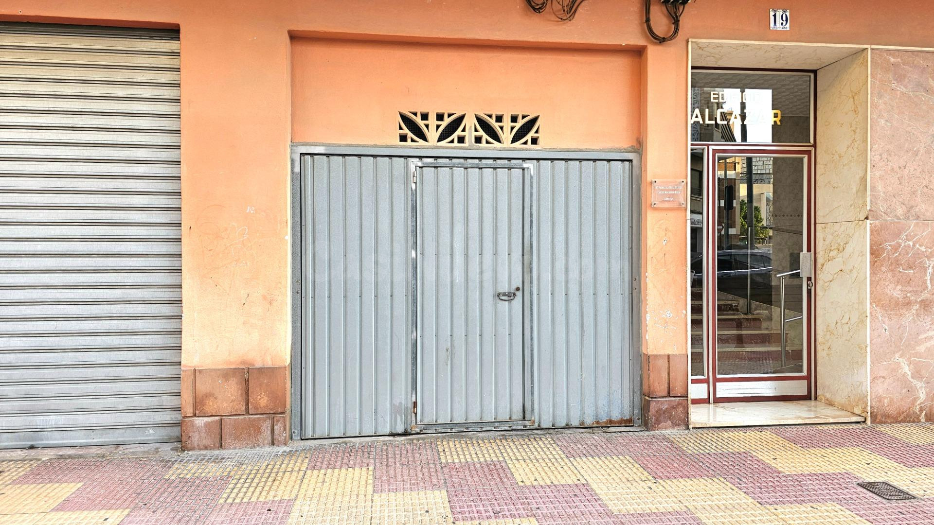 Almacén / Trastero con espacio para motos en el centro de Cullera