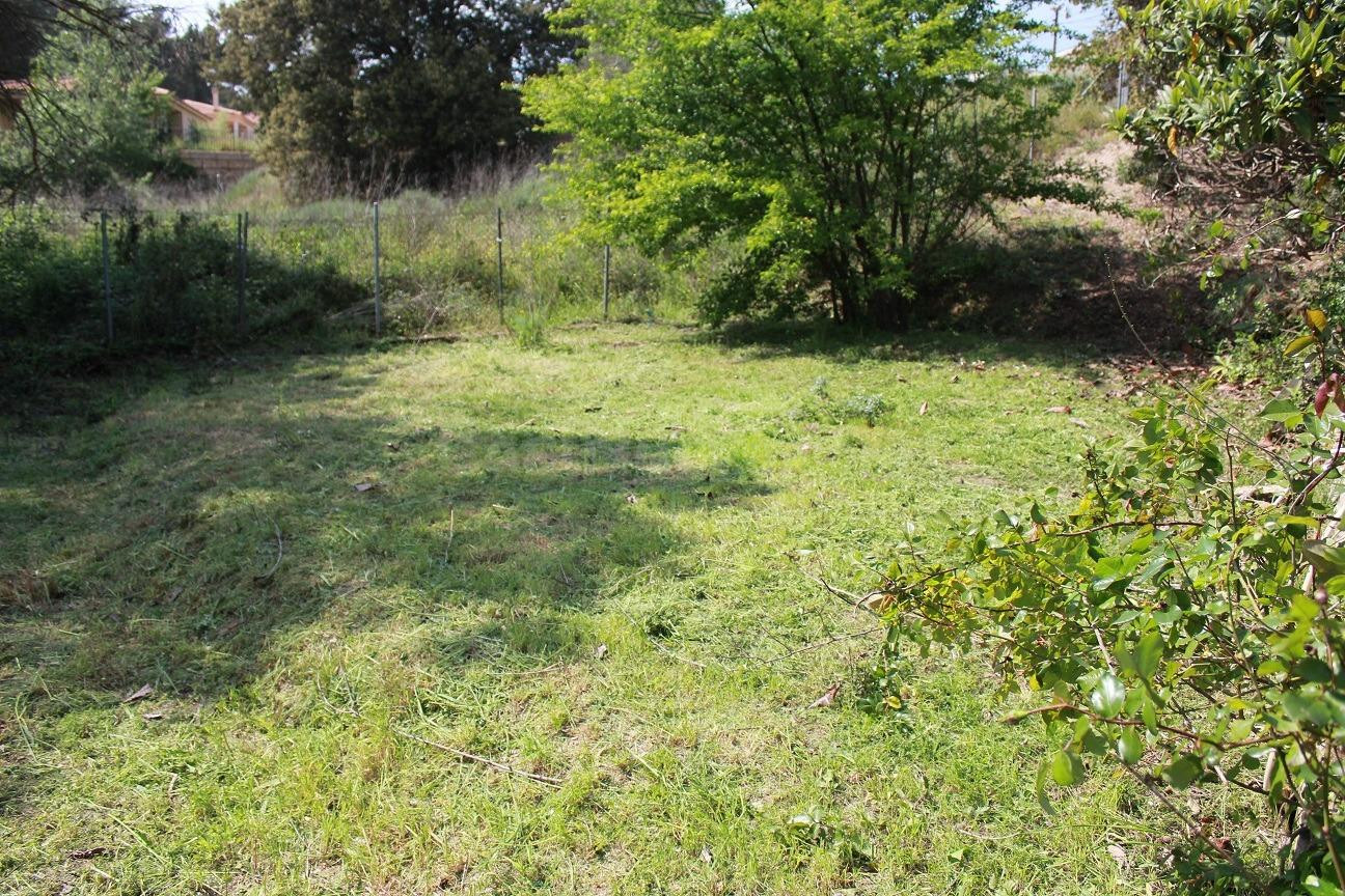 Terreno edificable en venta en Piera – 616 m2 - foto 3