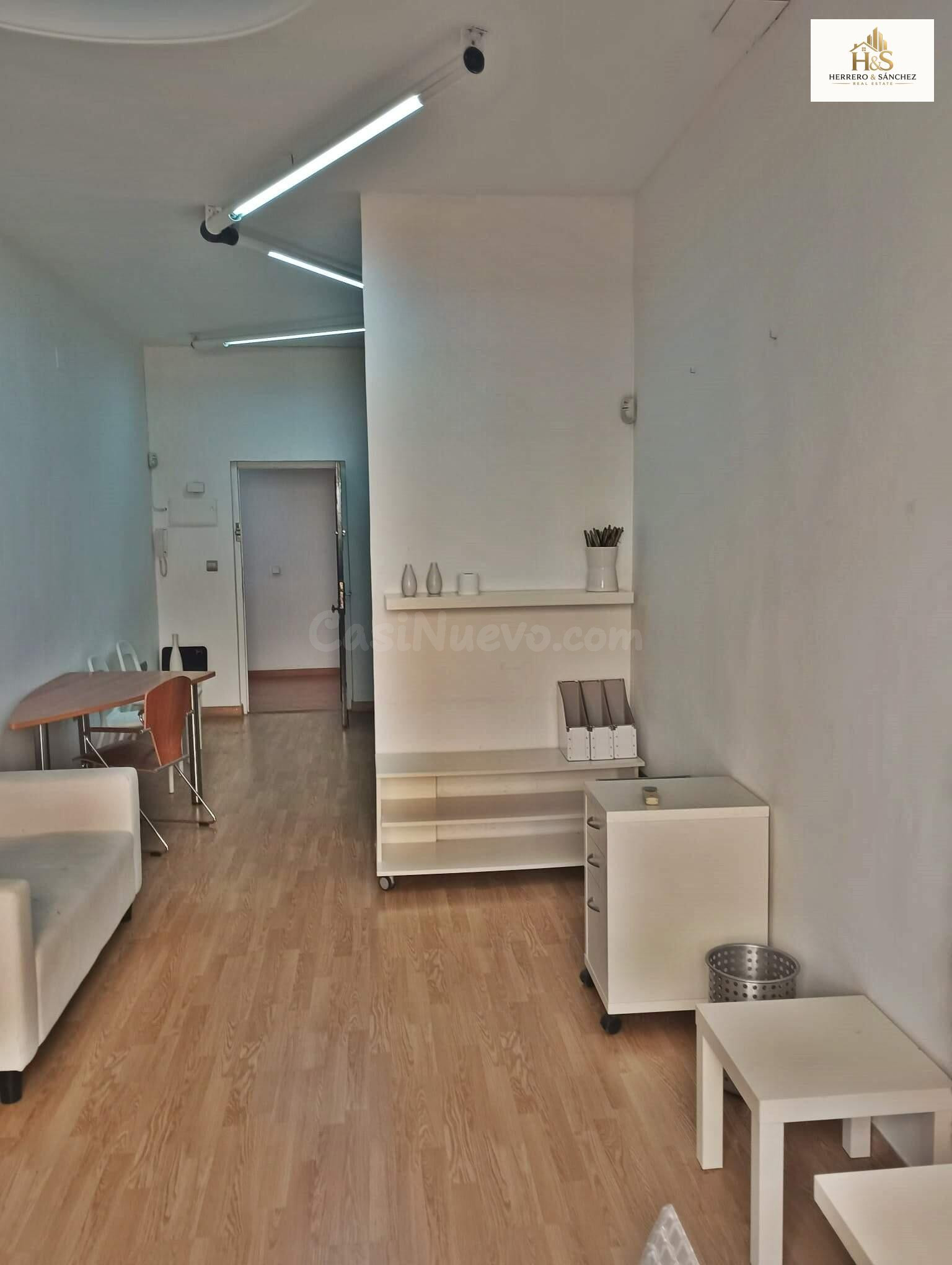 SE ALQUILA OFICINA EN ENTREPLANTA - CALLE CASTAÑOS - ZONA CENTRO - ALICANTE - foto 3