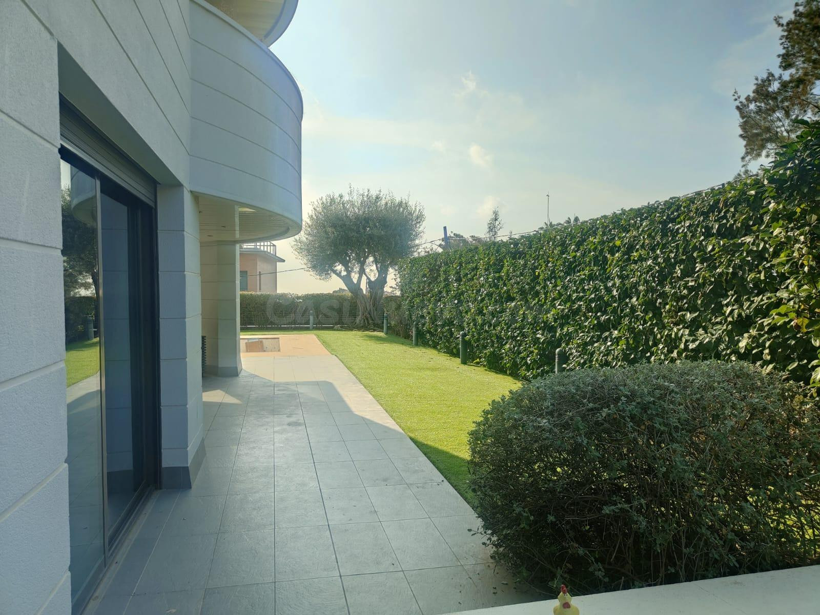 Exclusiva villa de lujo en Ciutat Diagonal, Esplugues de Llo - foto 4