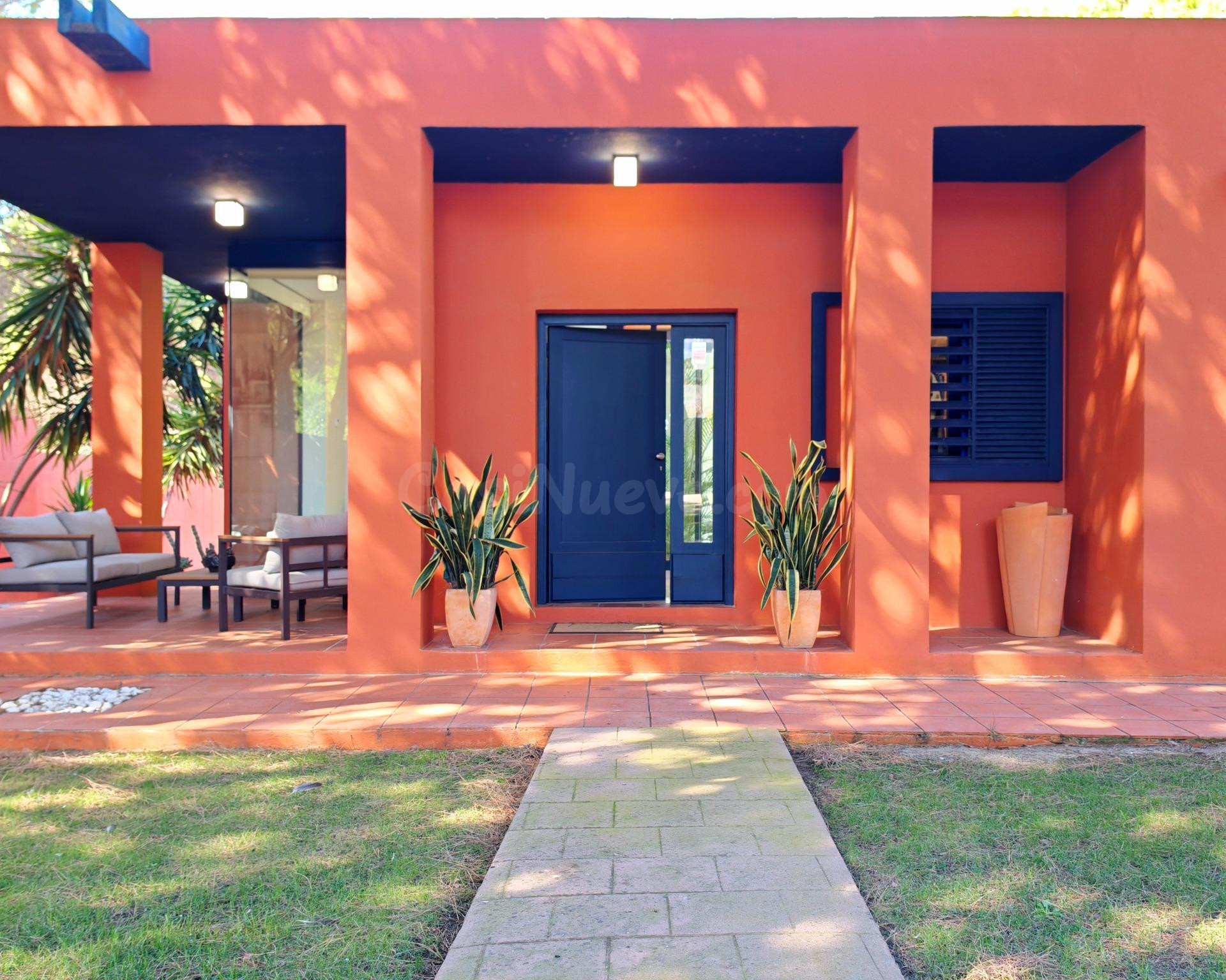 CHALET INDEPENDIENTE REFORMADO EN PINAR DE LOS FRANCESES | 3 DORMITORIOS, 2 BAÑOS Y PISCINA PRIVADA