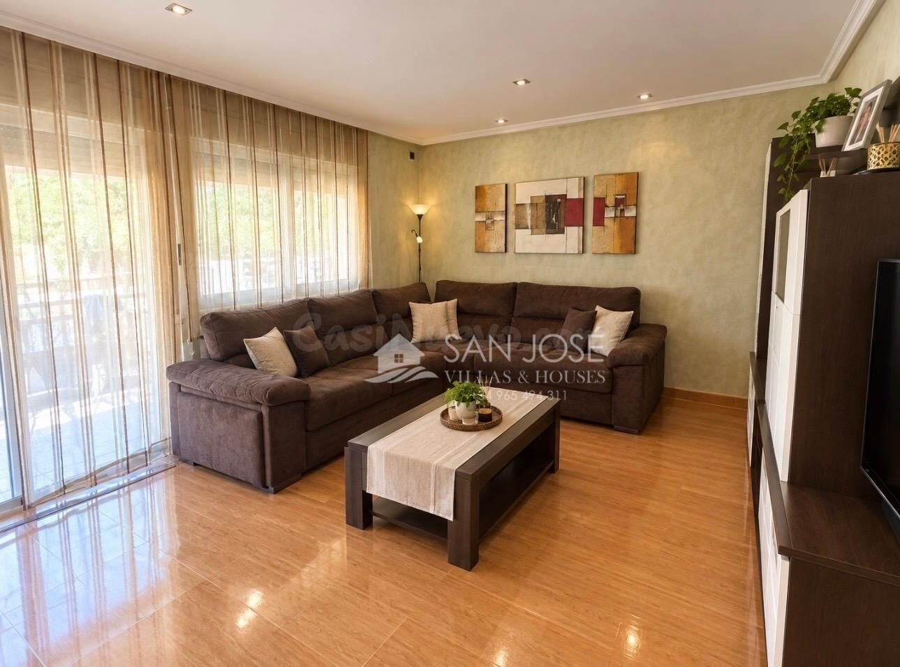 VENTA DE FANTASTICO BUNGALOW EN ASPE, ZONA URBANIZACIÓN SAN  - foto 2