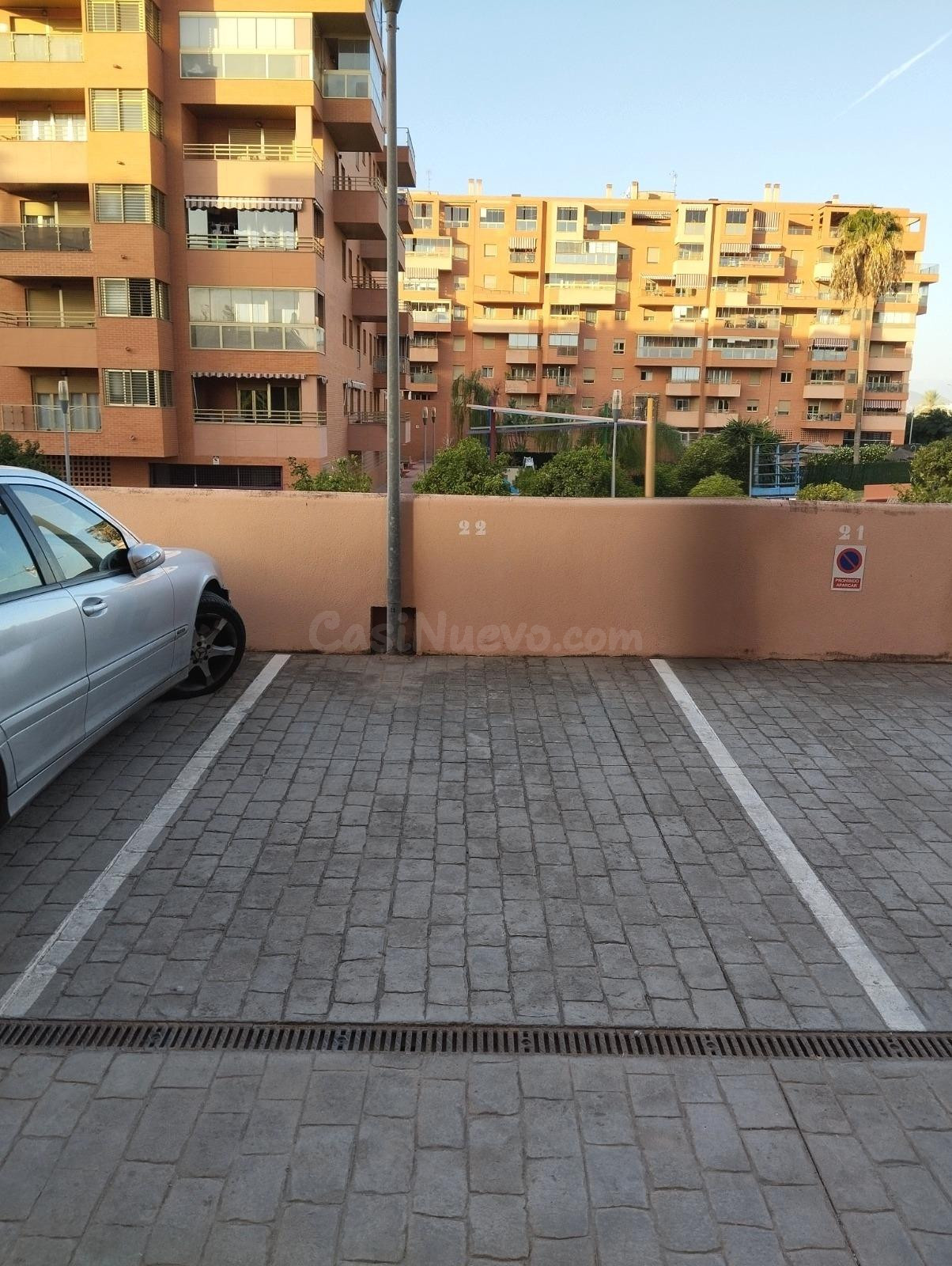Oportunidad de Alquiler: Plaza de Parking en El Consul - El Romeral, Málaga