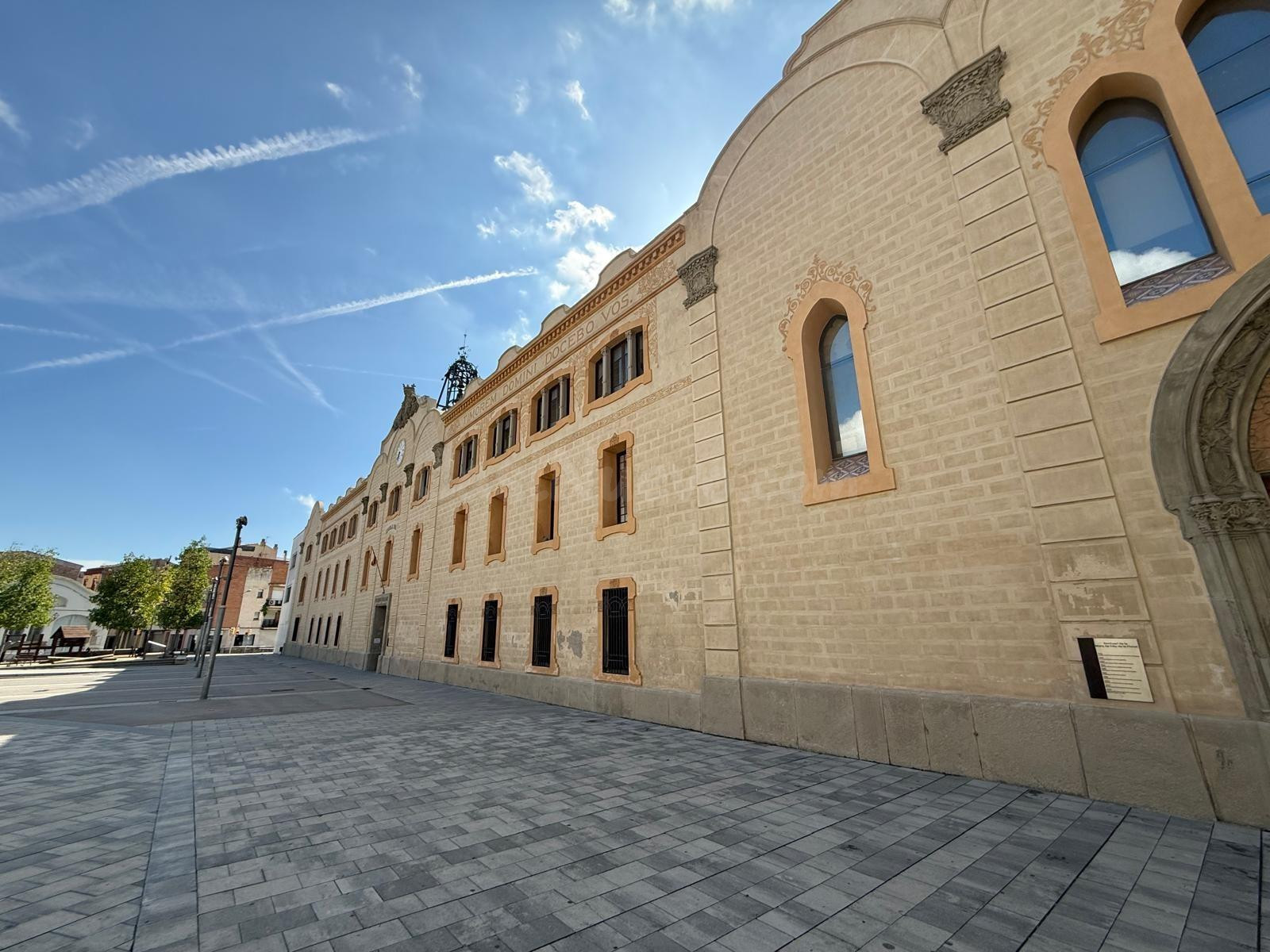 CASA PER REHABILITAR, A LA PLAÇA CASTELLS - foto 3
