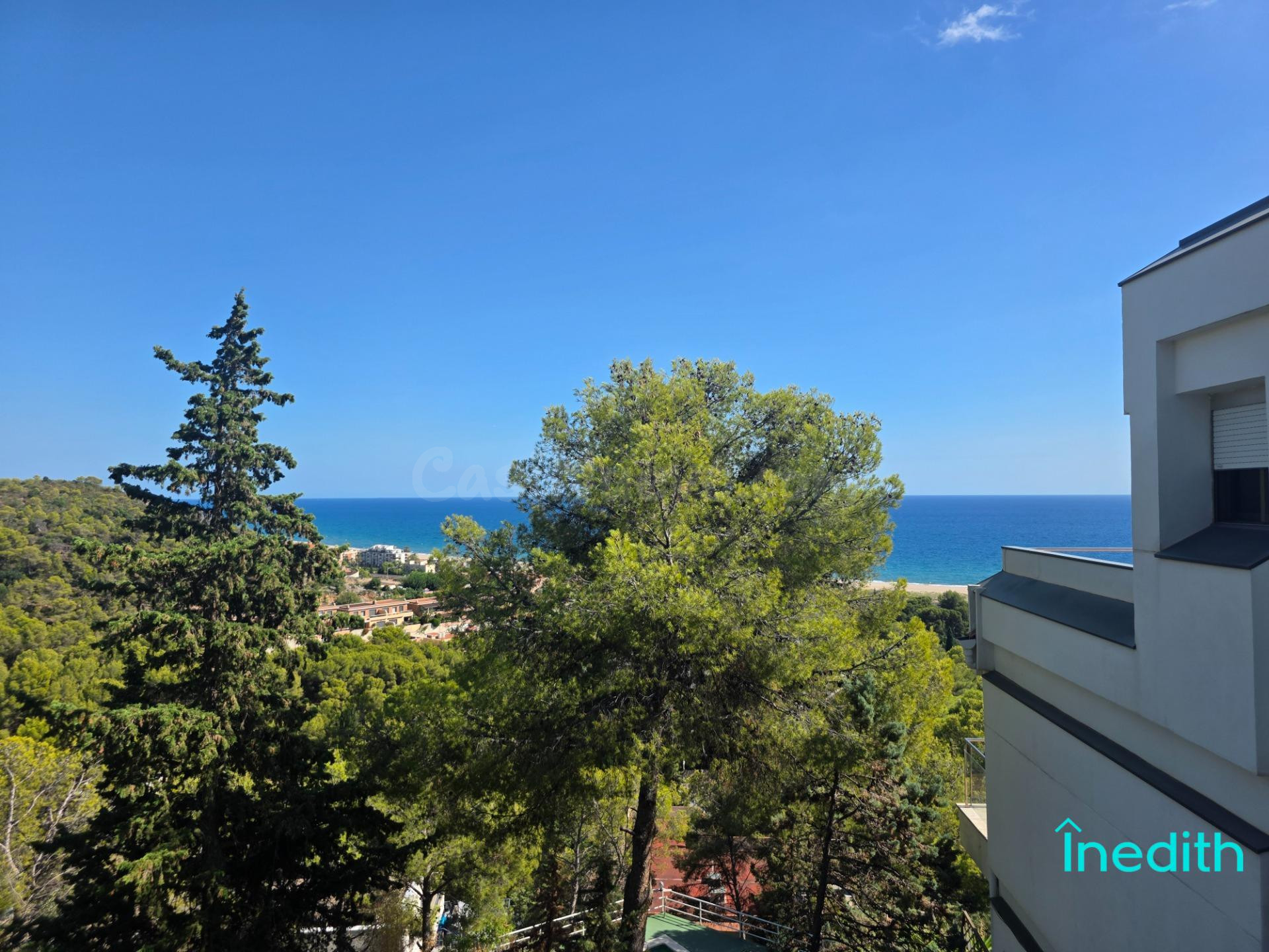 Gran casa familiar con preciosas vistas al mar urbanización  - foto 2