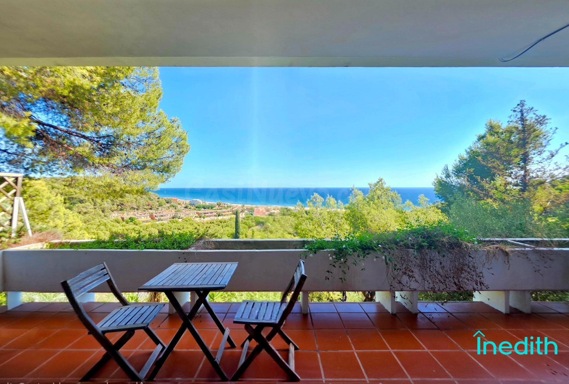Gran casa familiar con preciosas vistas al mar urbanización  - foto 5