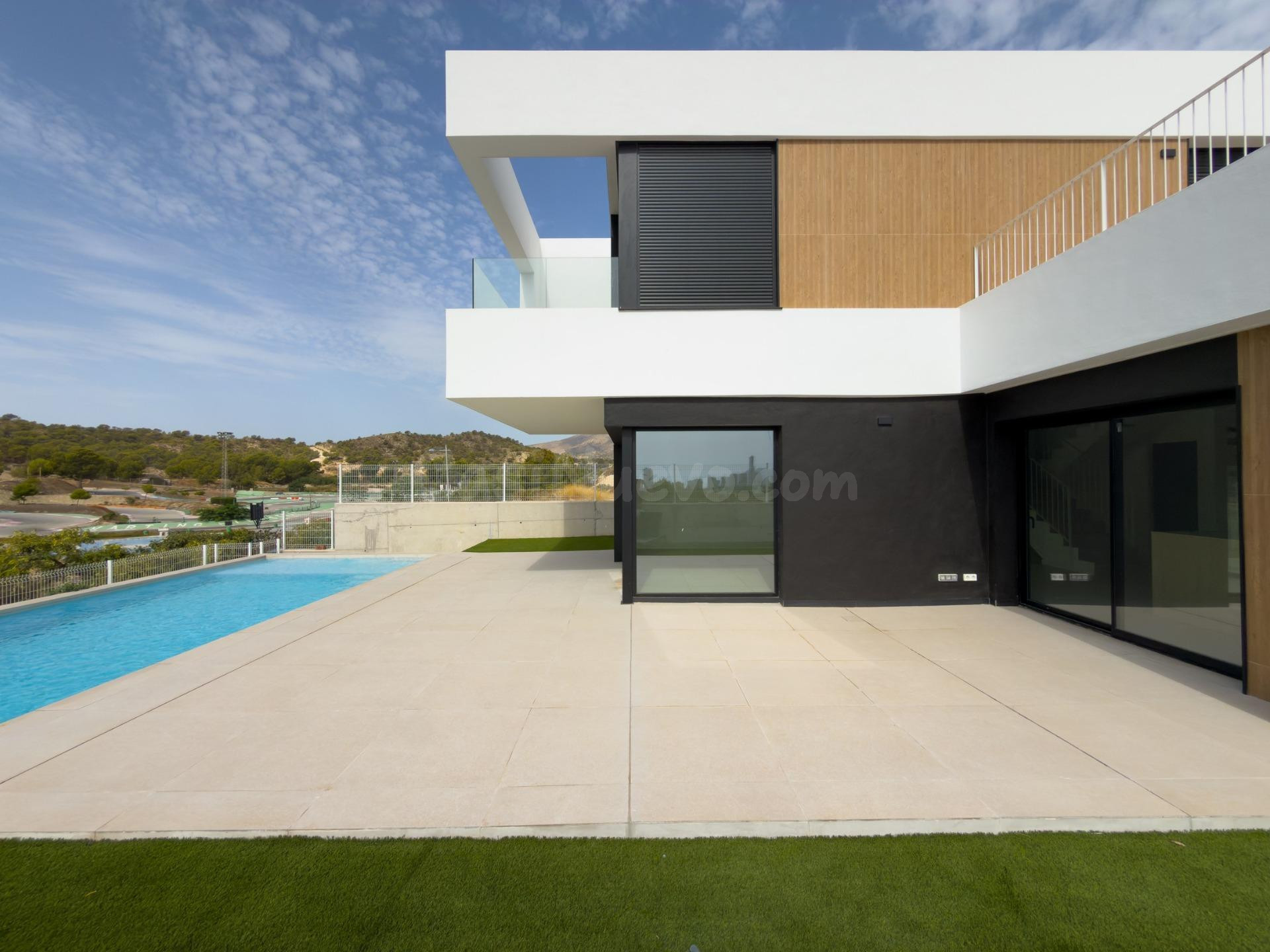 Villa contemporánea con piscina privada y vistas al mar en F - foto 5