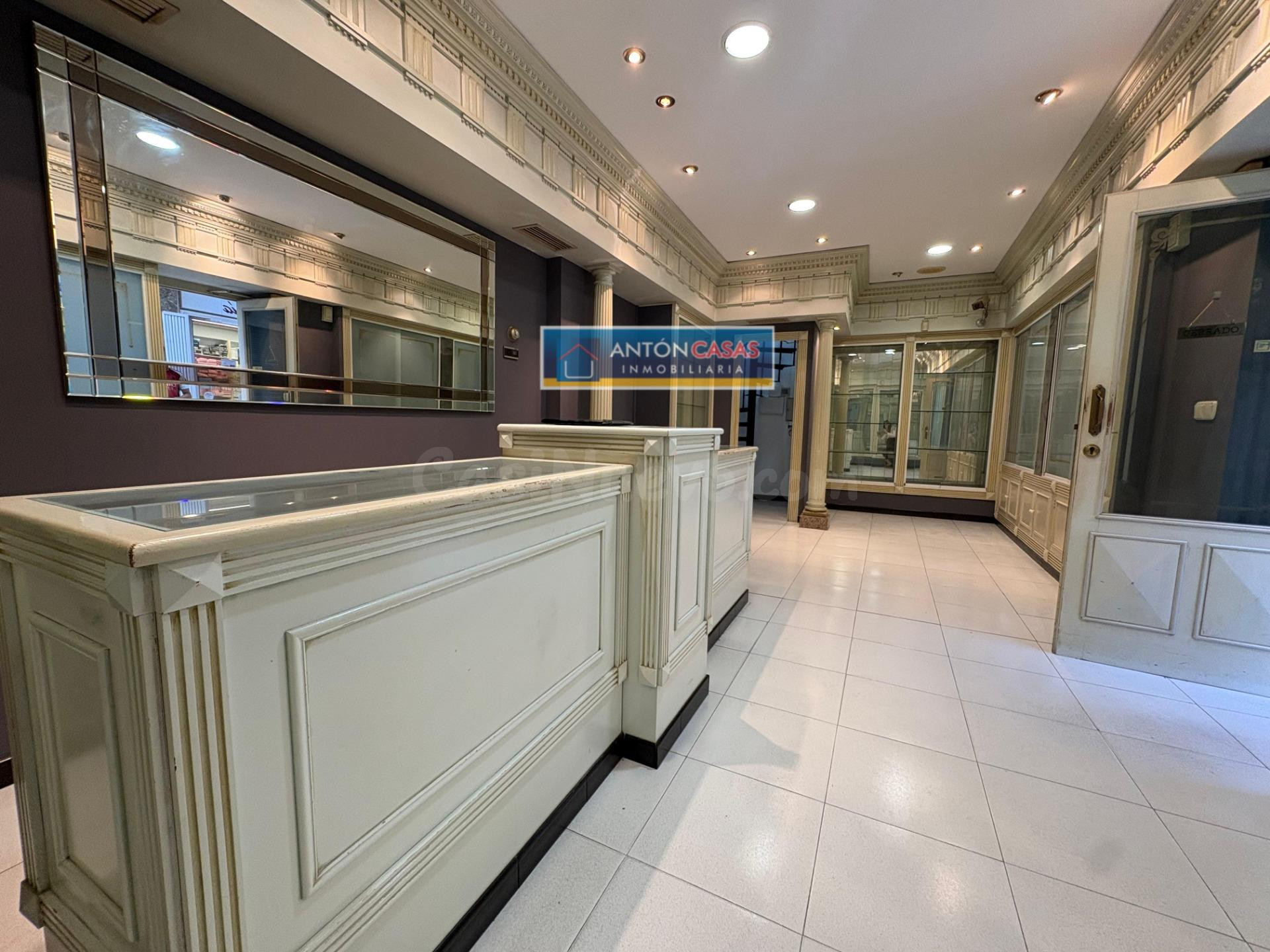 LOCAL COMERCIAL CÉNTRICO EN NOVELDA – 79 m2