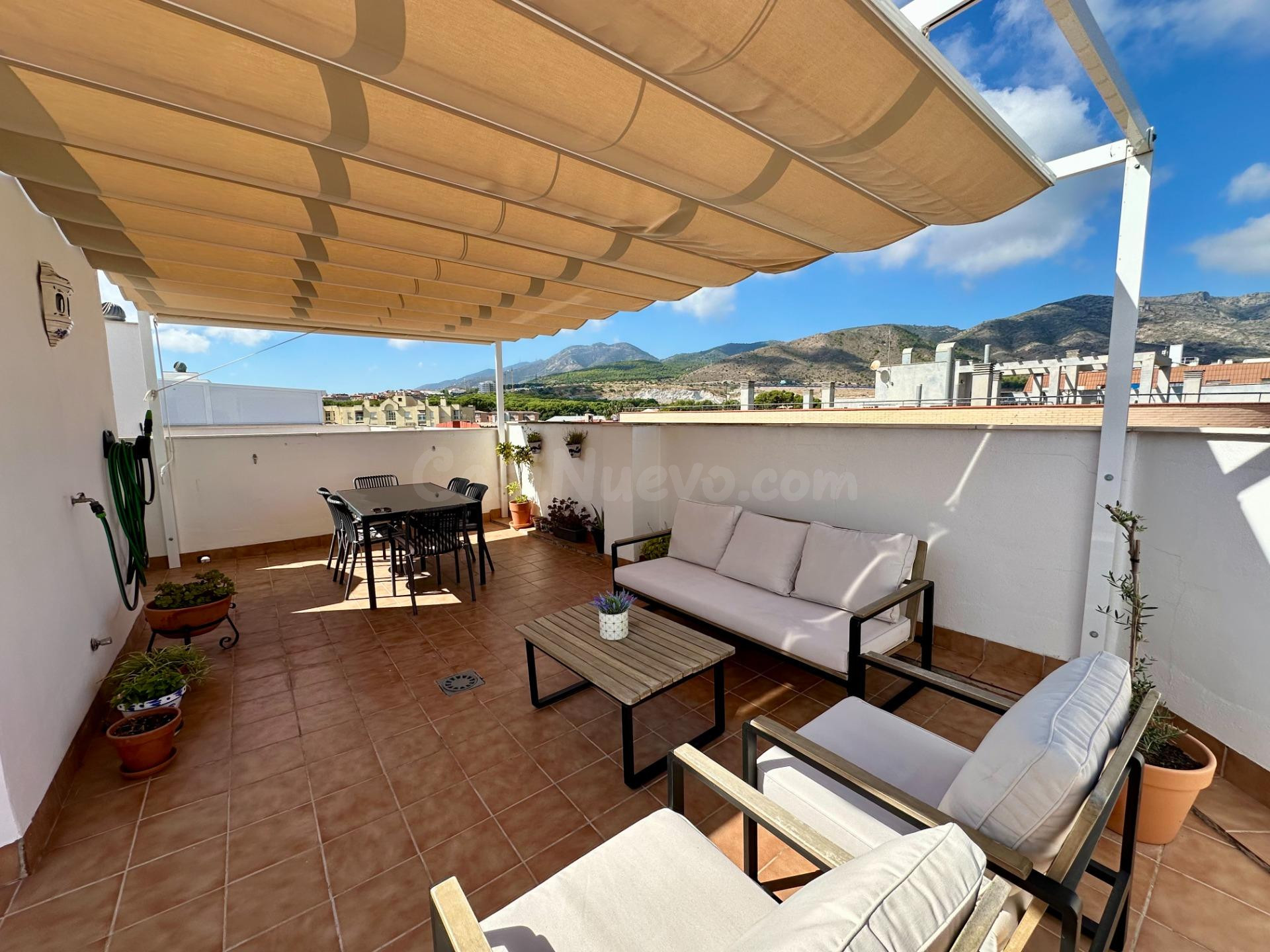 Ático dúplex reformado con amplia terraza en la zona de El Calvario, Torremolinos