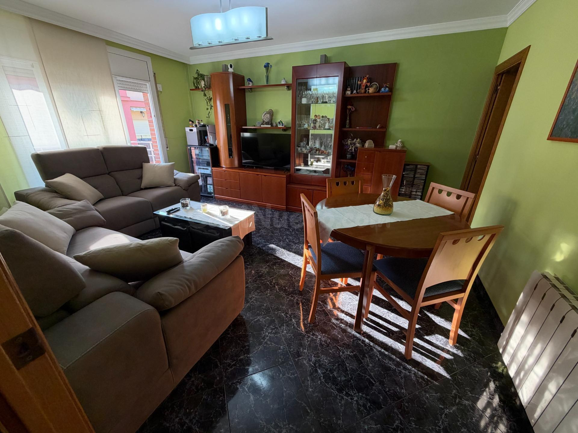 Último piso de 4 dormitorios con balcón