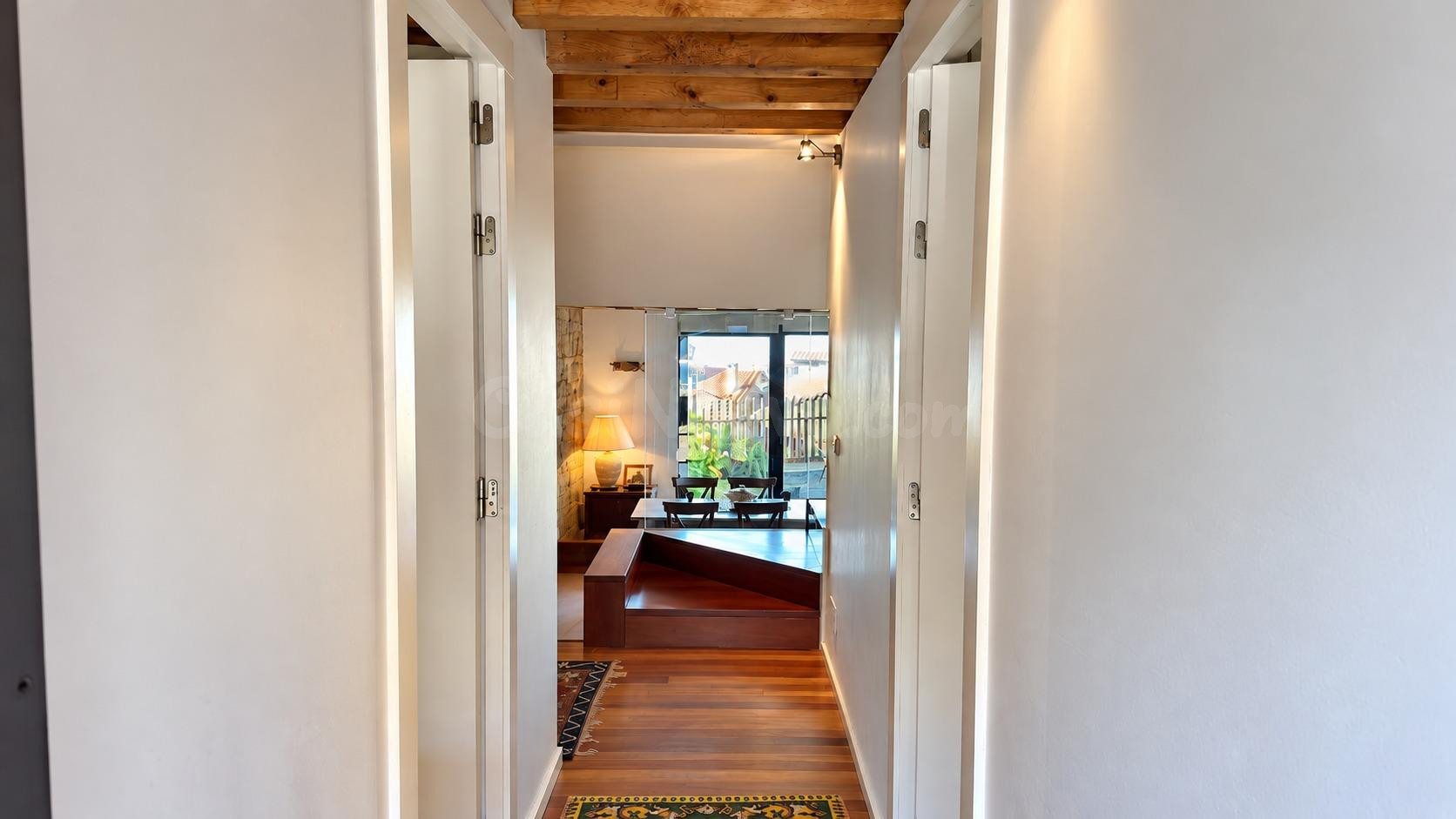 VIVIENDA CON TERRAZA Y VISTAS AL MAR EN CANALES - foto 3