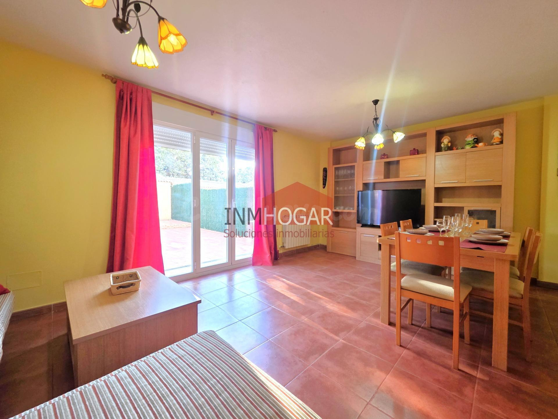 CHALET ADOSADO EN HERVENCIAS - foto 4