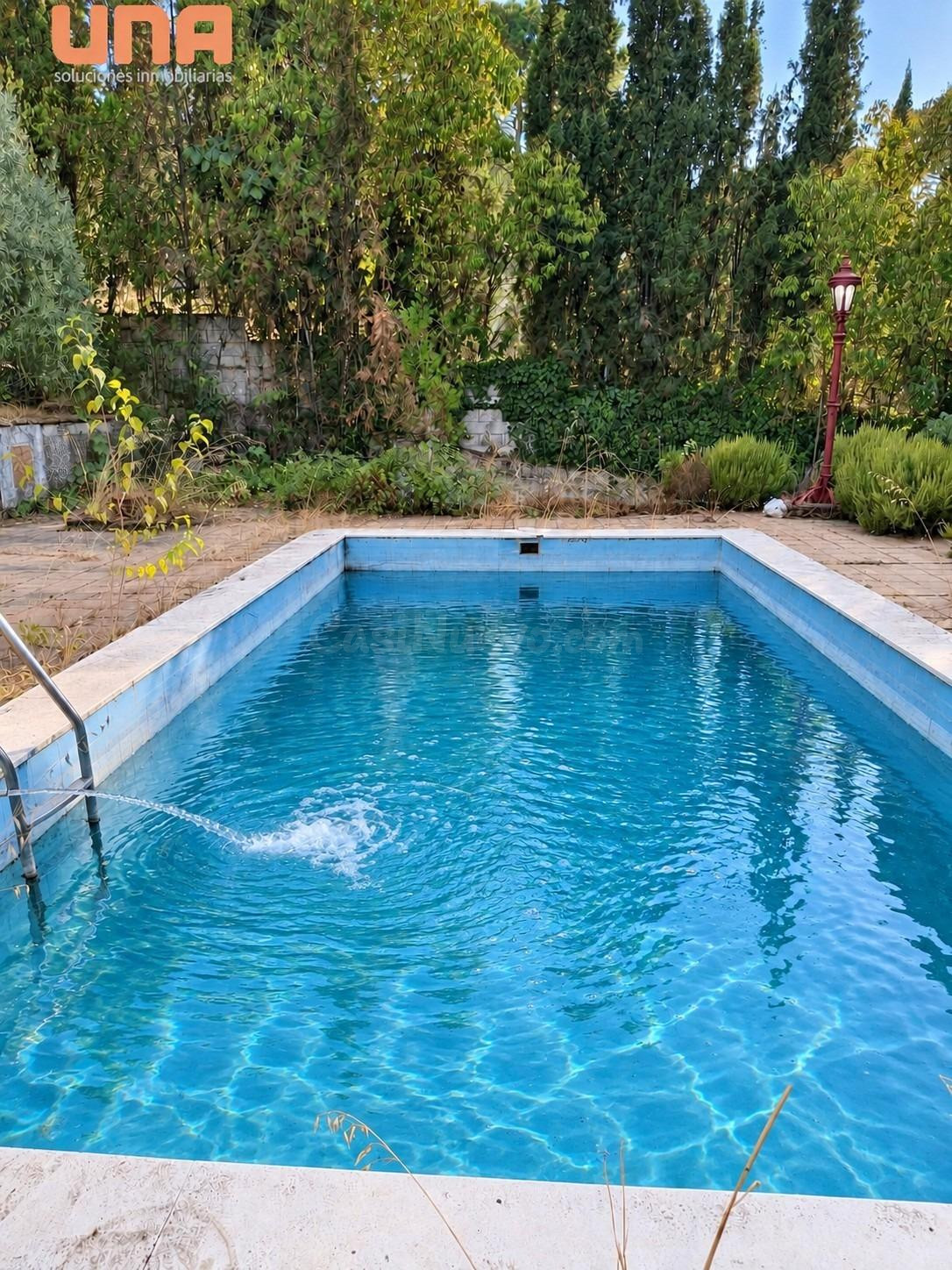Chalet con parcela Urbana en Santa Maria de Trasierra (puebl