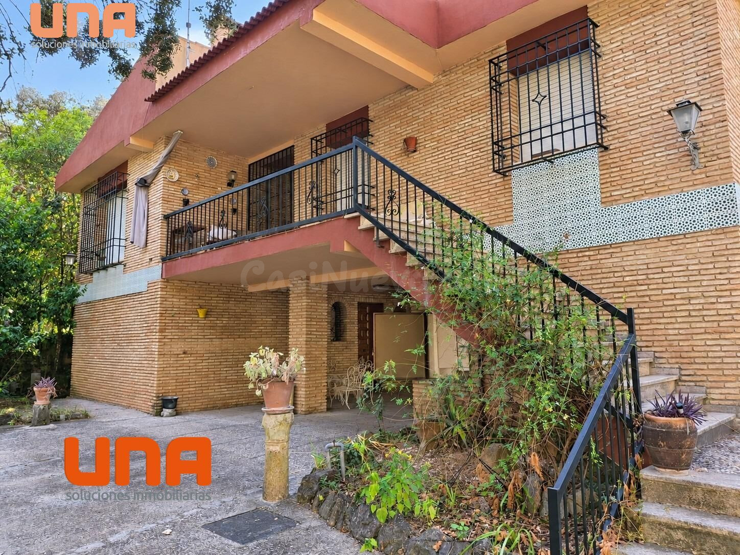 Chalet con parcela Urbana en Santa Maria de Trasierra (puebl - foto 2