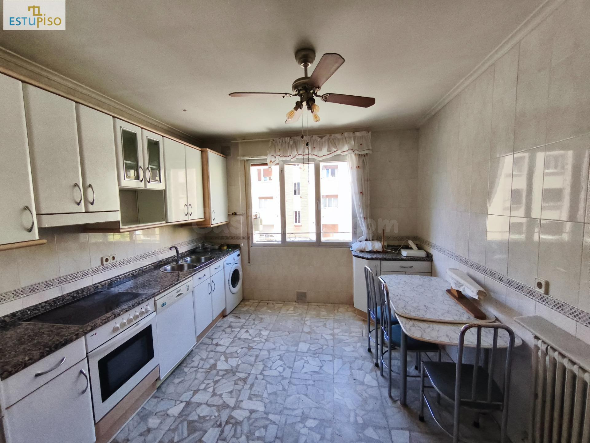 ¿PAGAR ALQUILER O INVERTIR? PISO JUNTO A LAS UNIVERSIDADES--67m2-Amplia Cocina-Salón-2hab-Baño con ducha