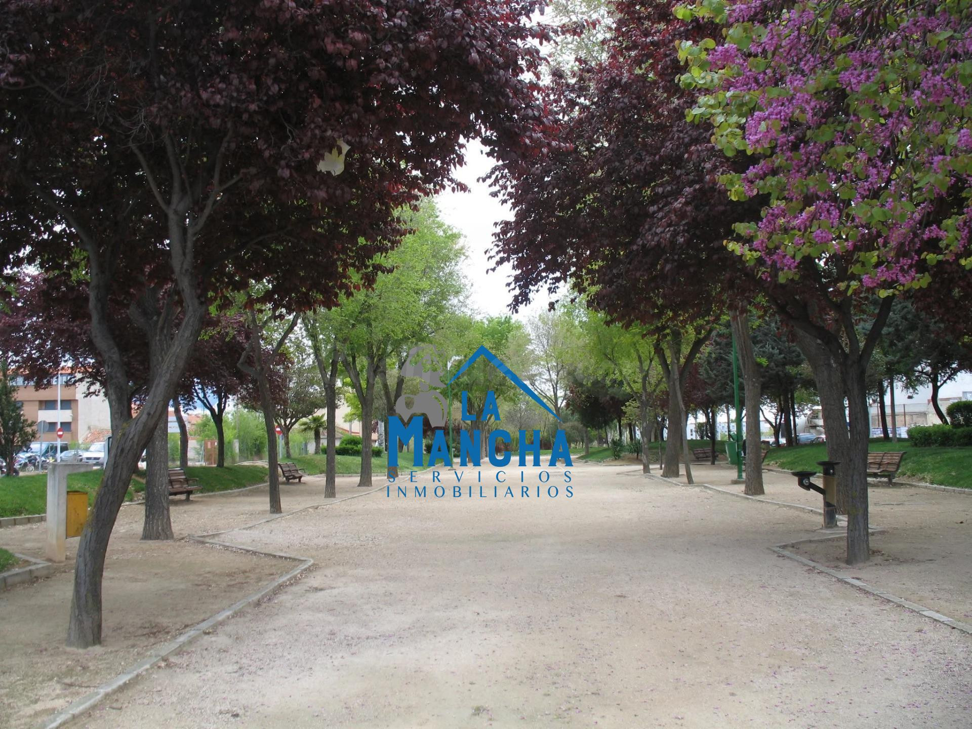 *900€* INMOBILIARIA LA MANCHA ALQUILA PISO EN ZONA PARQUE LINEAL-ALBACETE