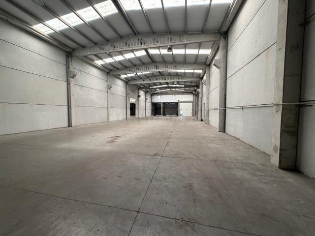 SE ALQUILA NAVE INDUSTRIAL POLIGONO DE SAN CIBRAO DAS VIÑAS - foto 3