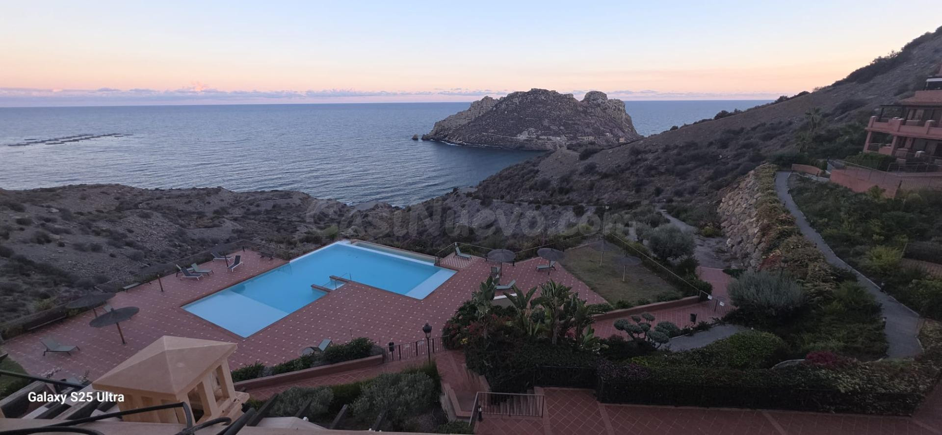 Espectacular Apartamento de Lujo en Primera Línea con Vistas al Mar en la exclusiva Urbanización Isla del Fraile Águilas