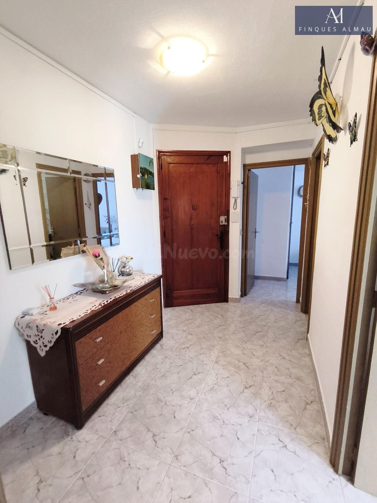 Piso en venta en Vilanova a 100m de la playa - foto 2