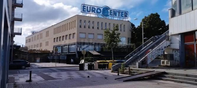 Oficina de 85 m2 en alquiler en el centro de Platja d’Aro, junto a Plaça Europa – 900 €/mes