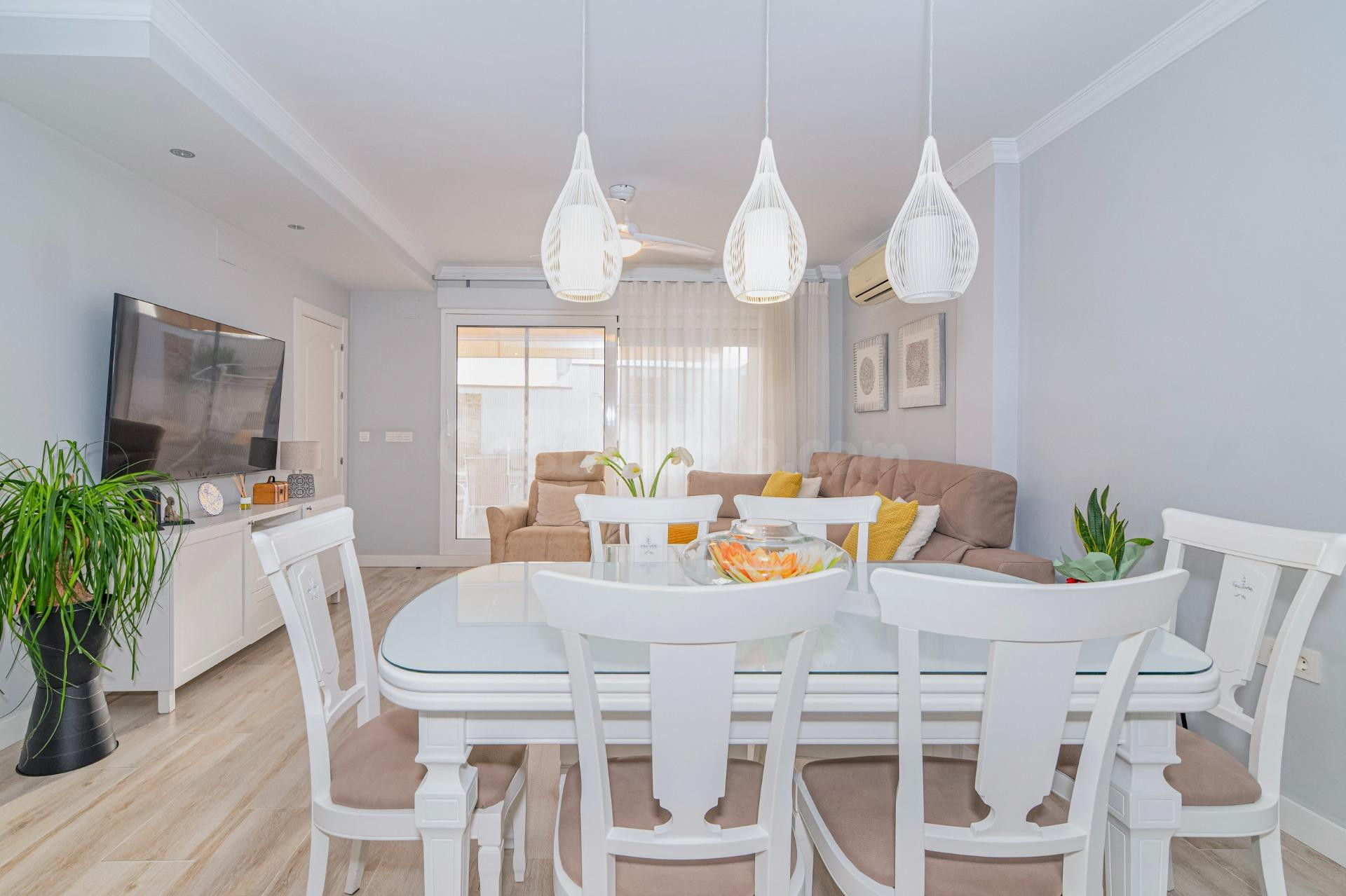 Magnífica Casa en Peligros (Granada) – Lista para Entrar a Vivir - foto 2