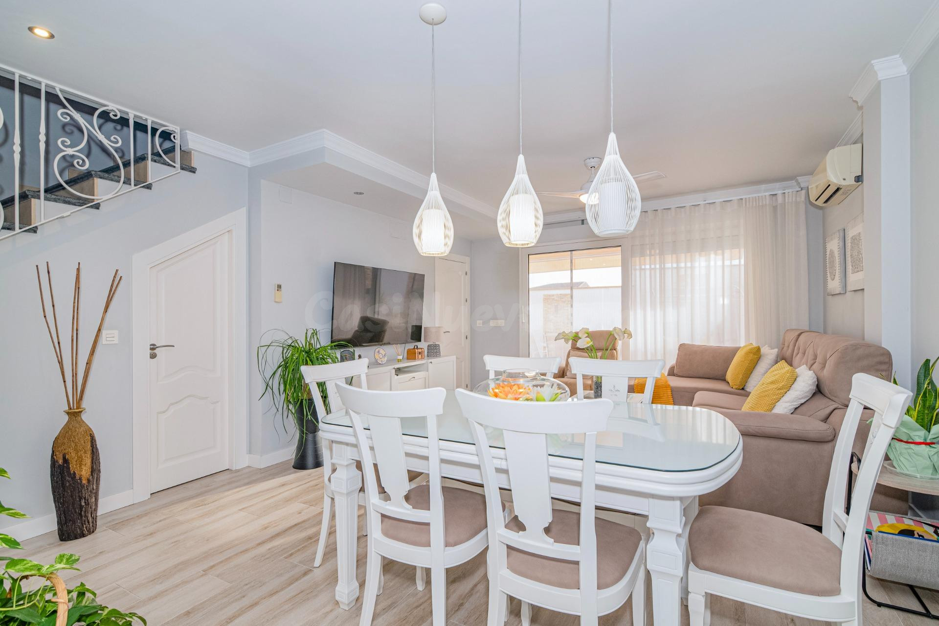 Magnífica Casa en Peligros (Granada) – Lista para Entrar a Vivir - foto 3