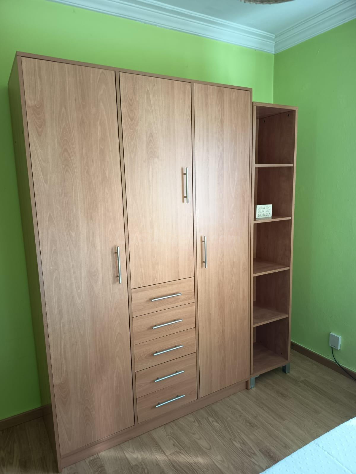 SE ALQUILA habitación EN PISO EN LA CARBALLEIRA - foto 5