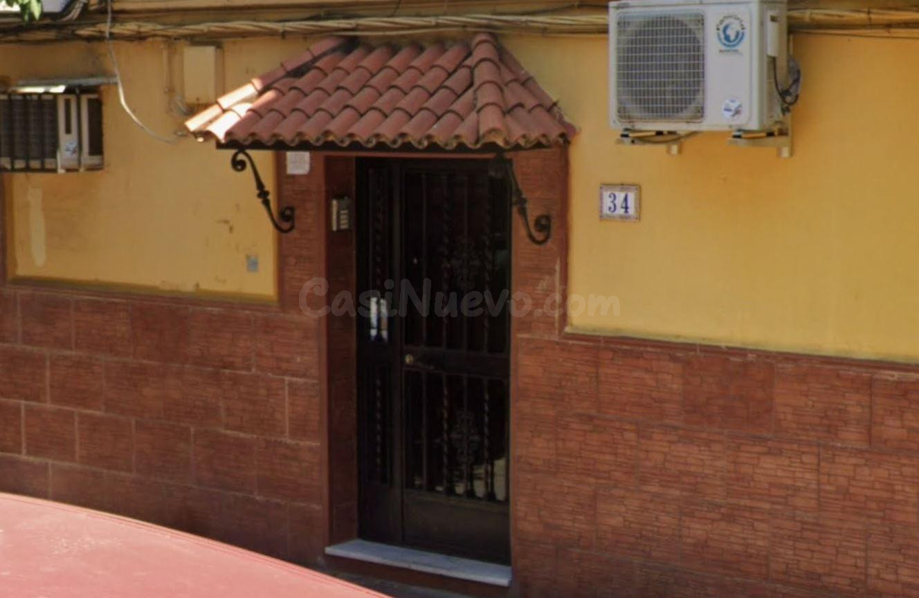 SE VENDE PISO OKUPADO en Calle MEJILLON Nº 34 Sevilla (Sevilla)