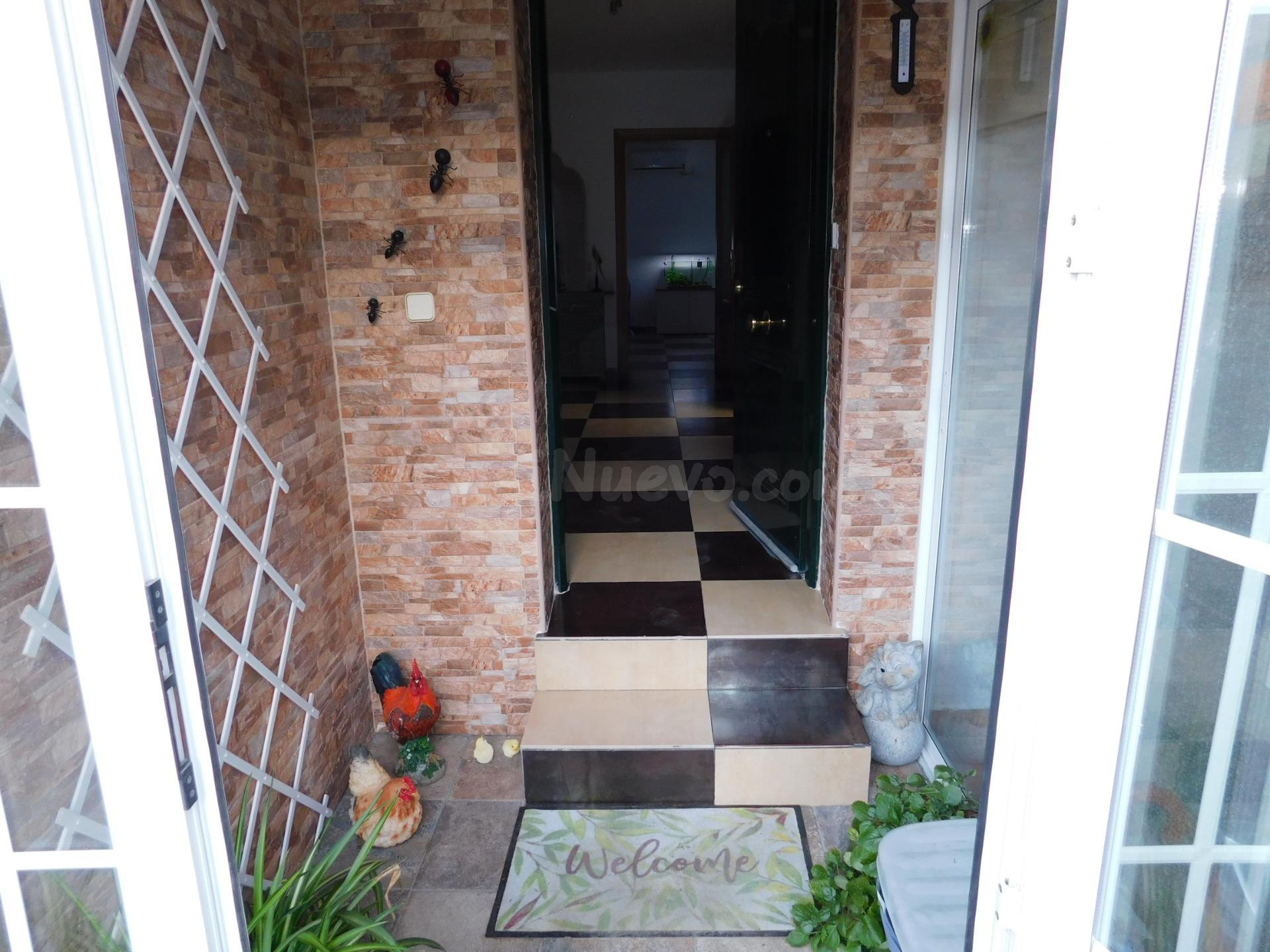 Chalet Adosado en Yuncler 3 Plantas para entrar a vivir - foto 5