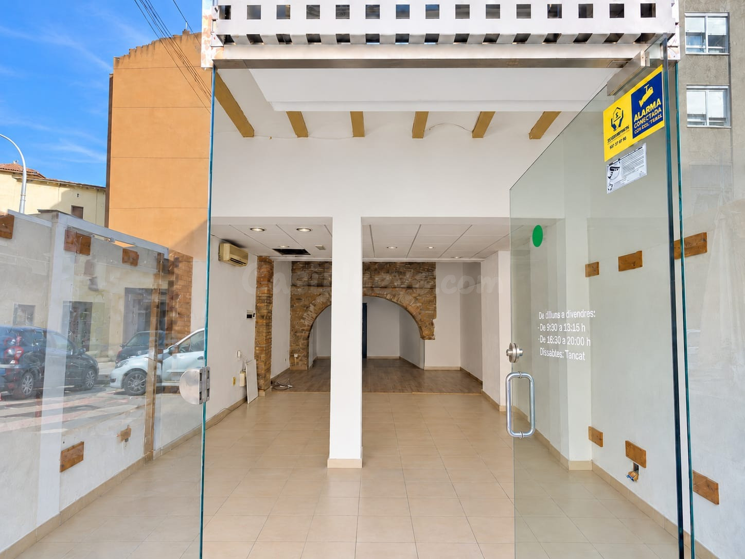 LOCAL COMERCIAL DE 111 M2 EN PLENO CENTRO DE TORTOSA