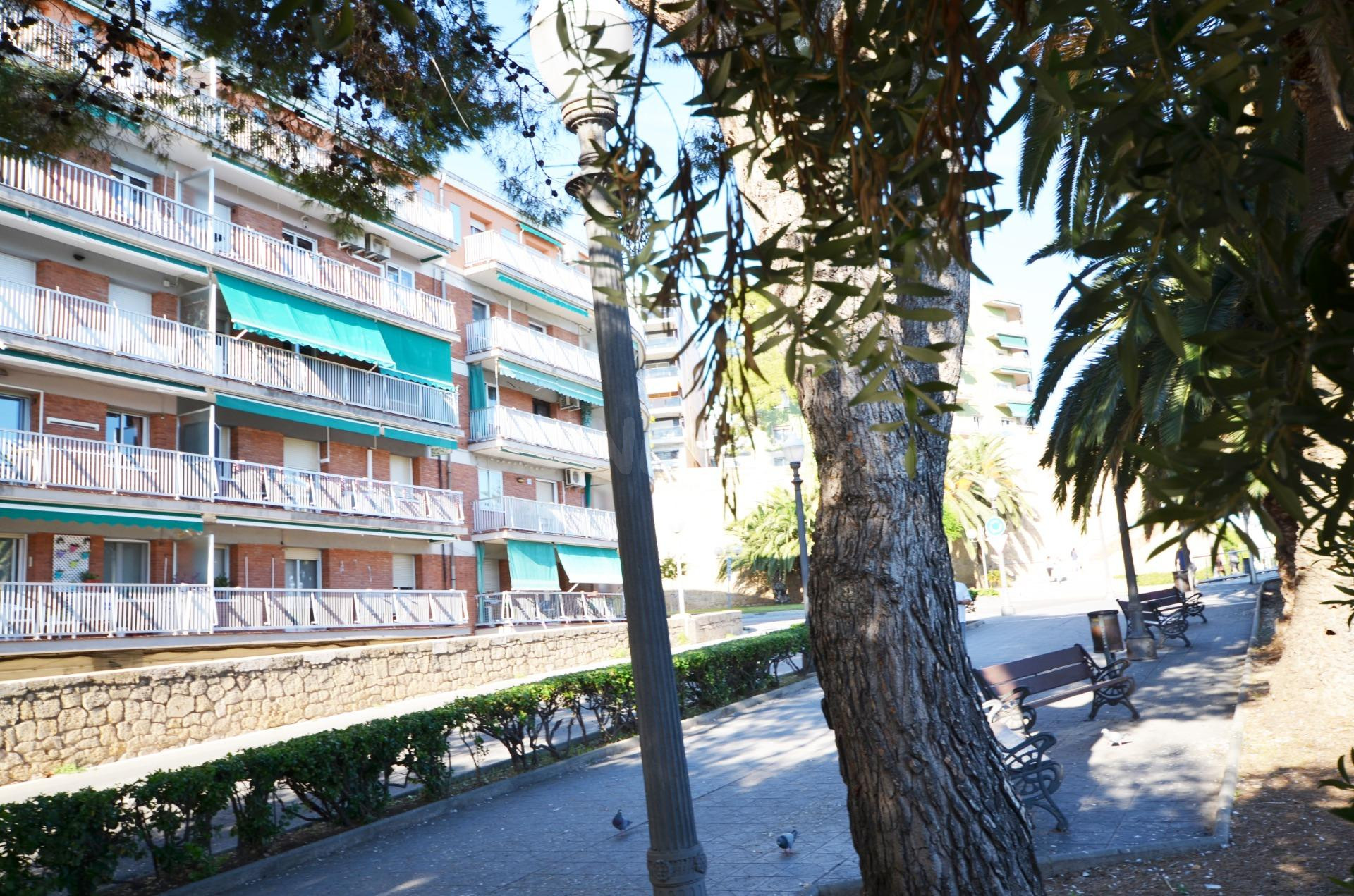 Piso reformado con terraza y vistas al mar junto a la estaci - foto 5