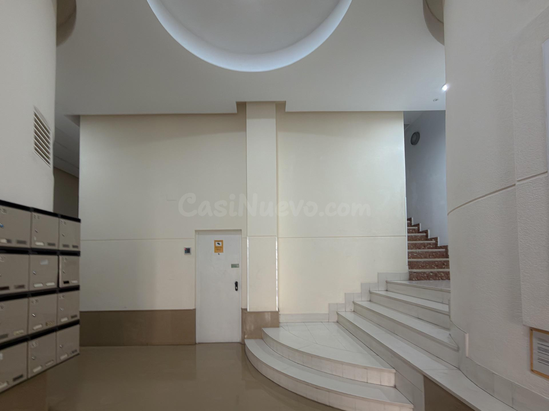 Encantador Ático con increíble diseño, nuevo a estrenar + 2 piscinas comunitarias - foto 2