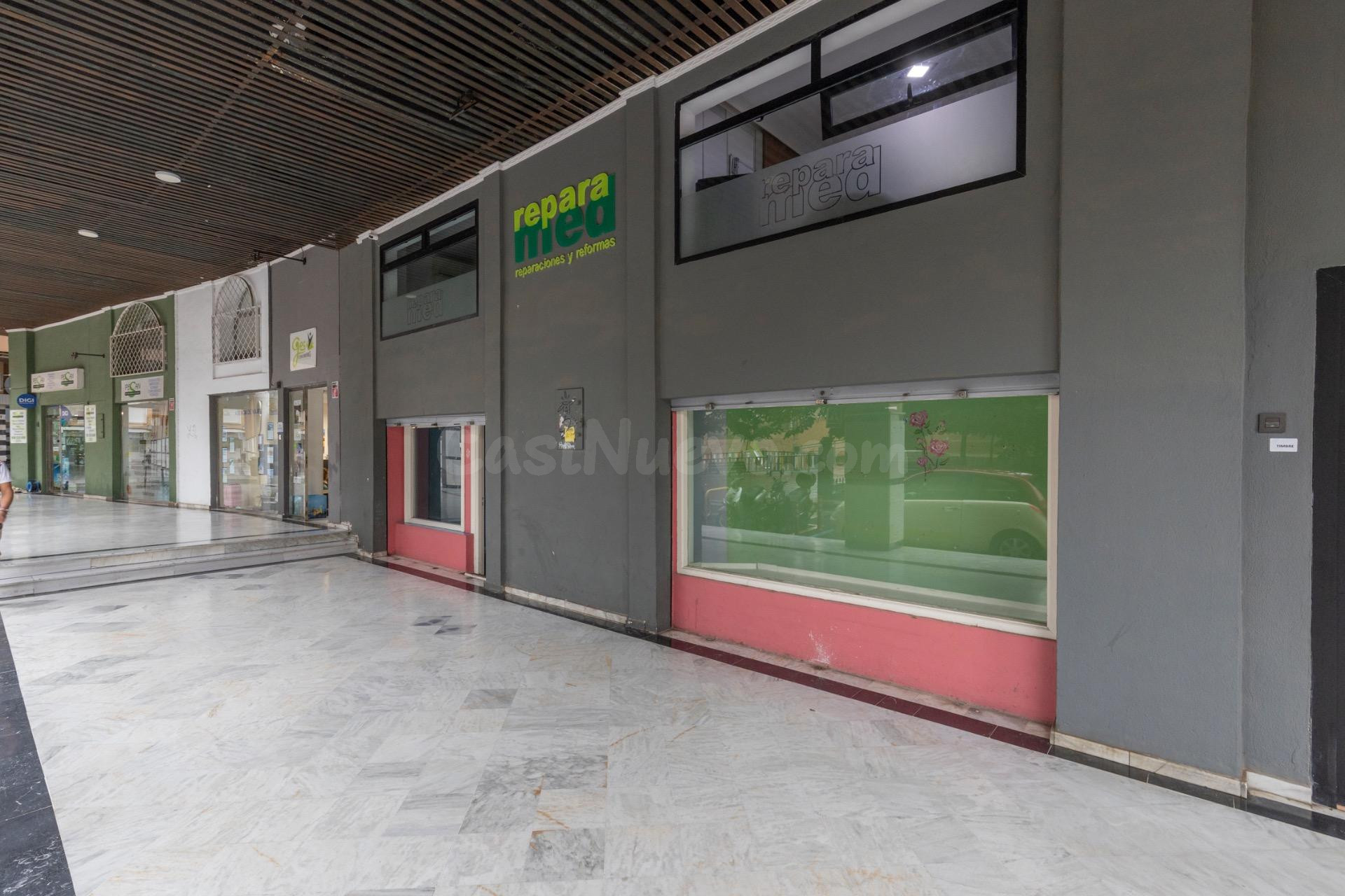 LOCAL COMERCIAL EN VENTA EN CALLE AGUSTINA DE ARAGÓN