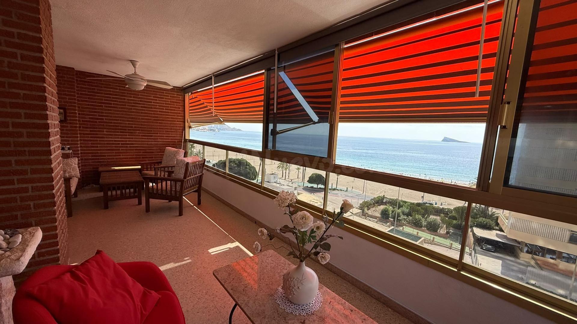 Amplio Apartamento en Alquiler en Benidorm, Zona Hotel Bali - €1450