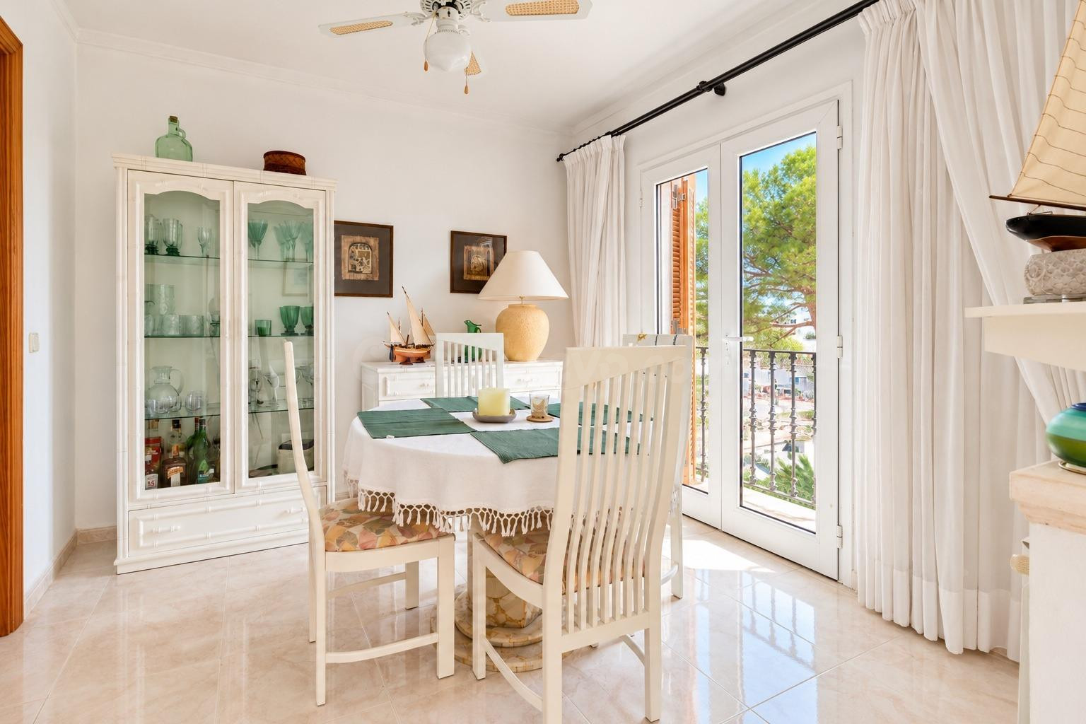 Apartamento con amplia terraza y vistas al puerto en Portope - foto 4