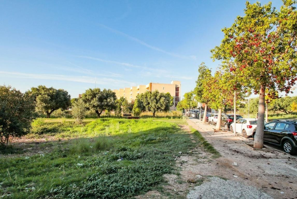 Terreno urbano para construir en venta en c. josep irla, 46,