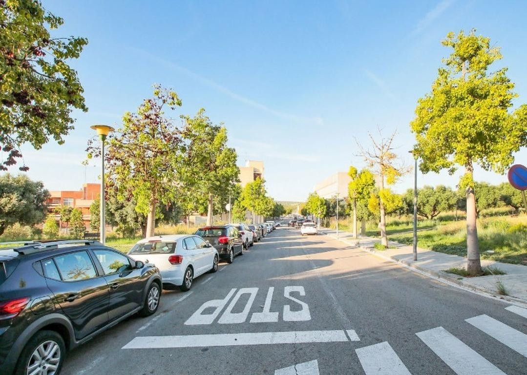 Terreno urbano para construir en venta en c. josep irla, 46, - foto 3