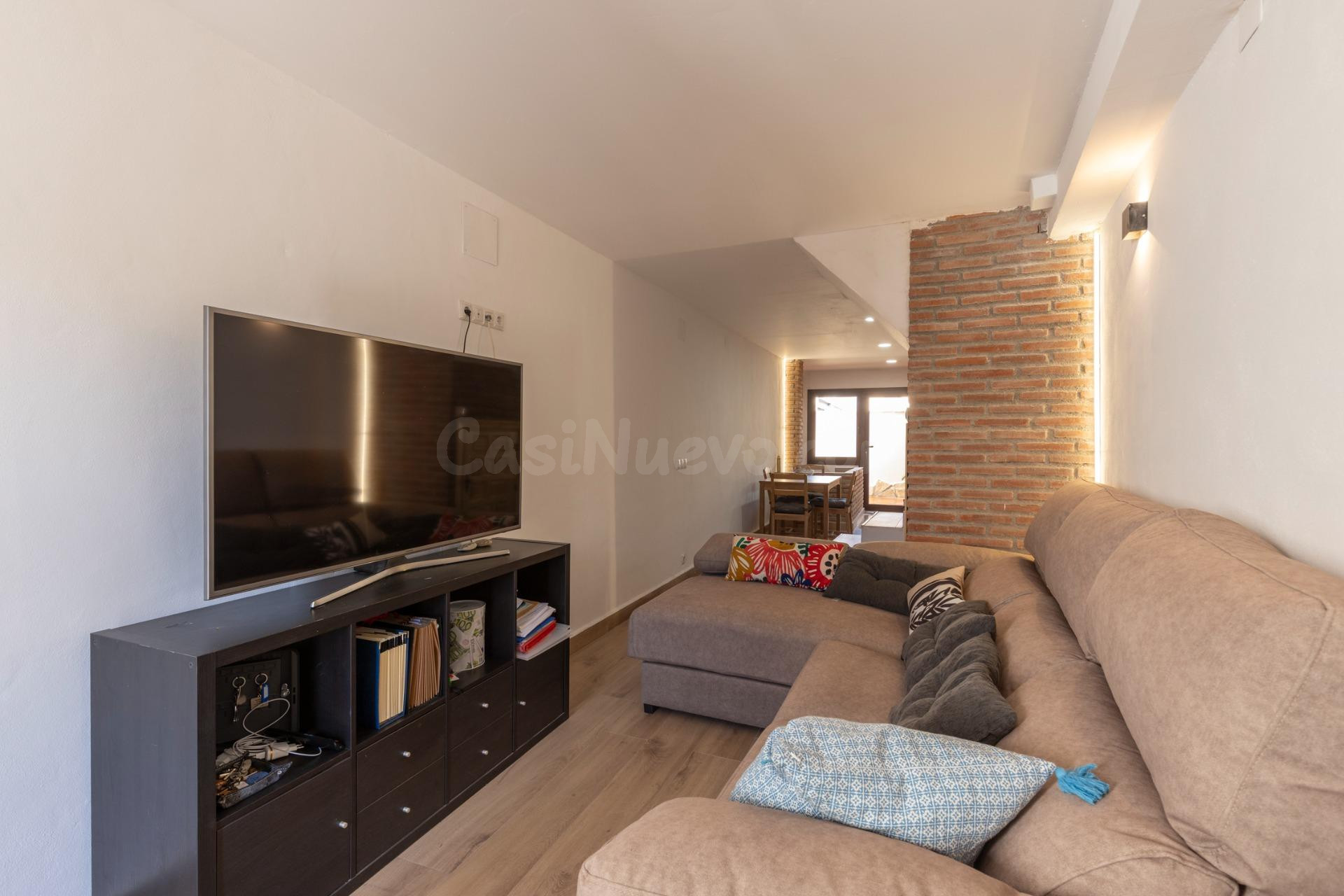 FANTASTICA CASA REFORMADA EN LA CALAHORRA - foto 2